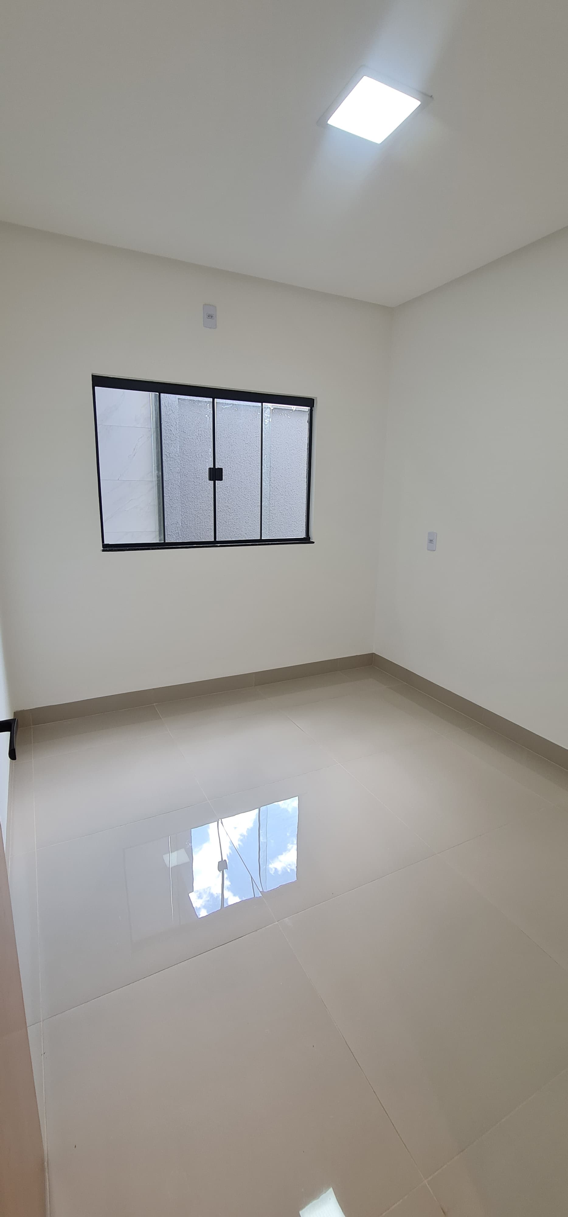 Imóvel novo disponível no Parque das Flores.