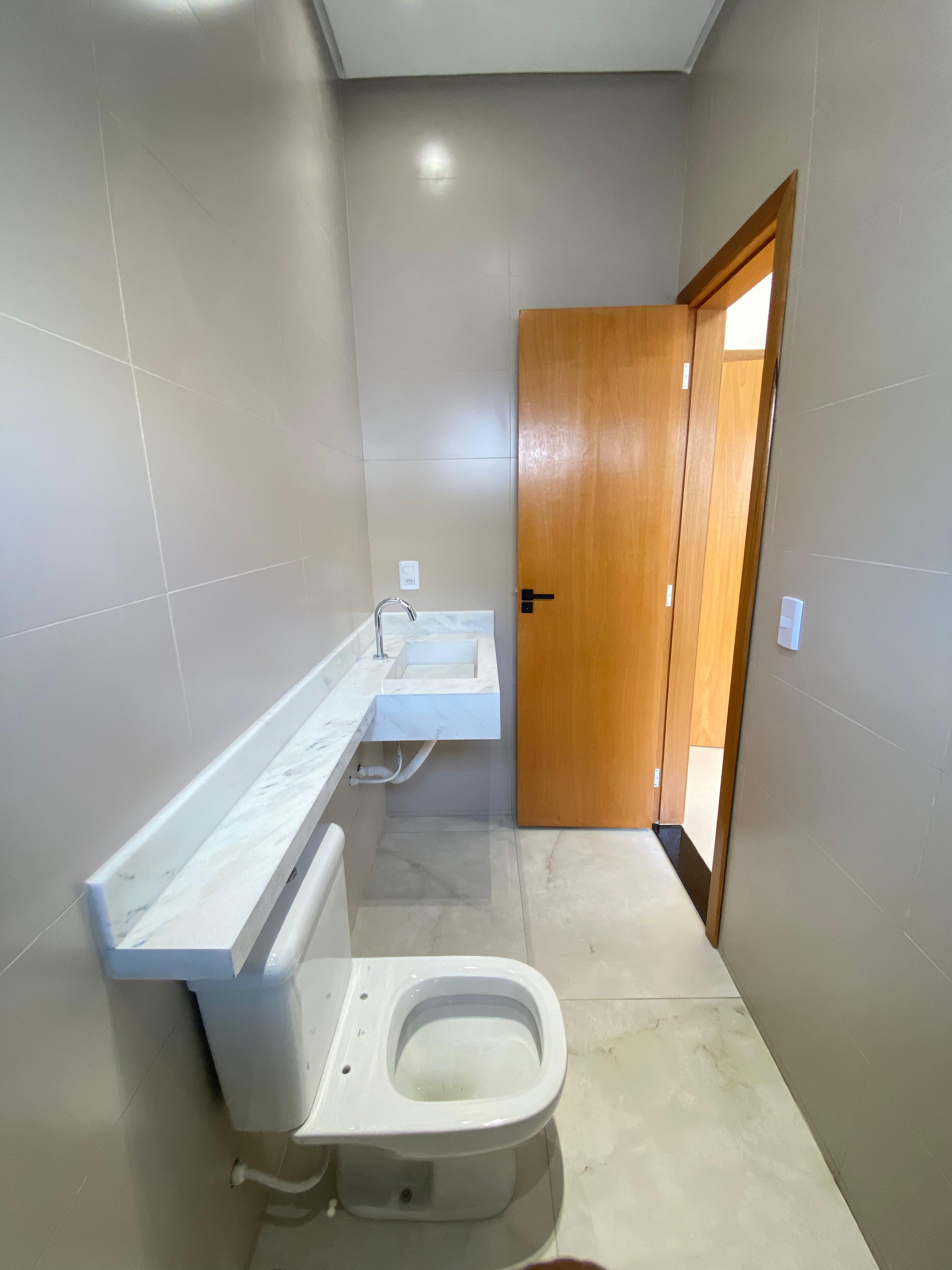 Residência de Luxo - 3 Suítes, Piscina e Área Gourmet.