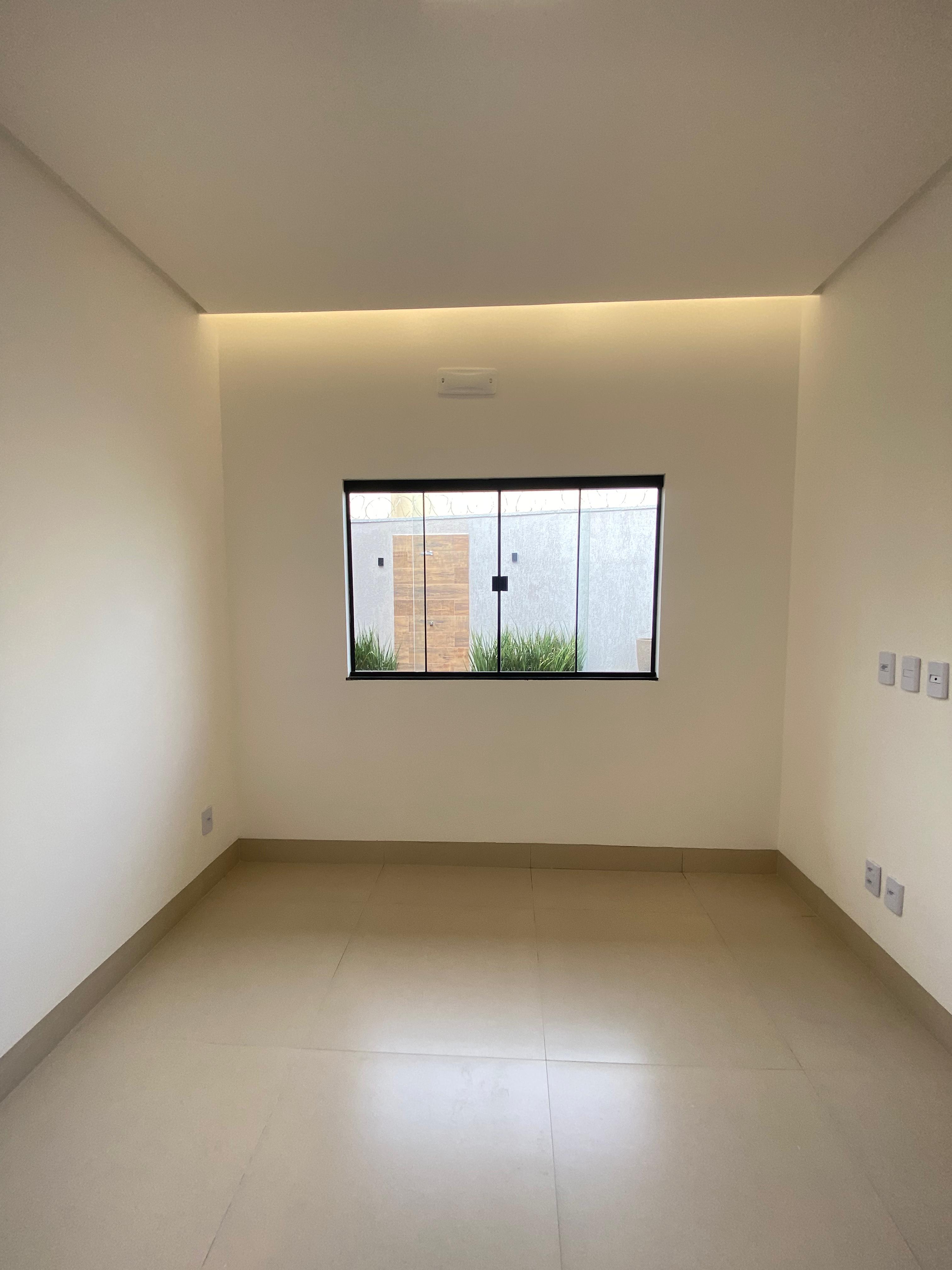 Residência de Luxo - 3 Suítes, Piscina e Área Gourmet.