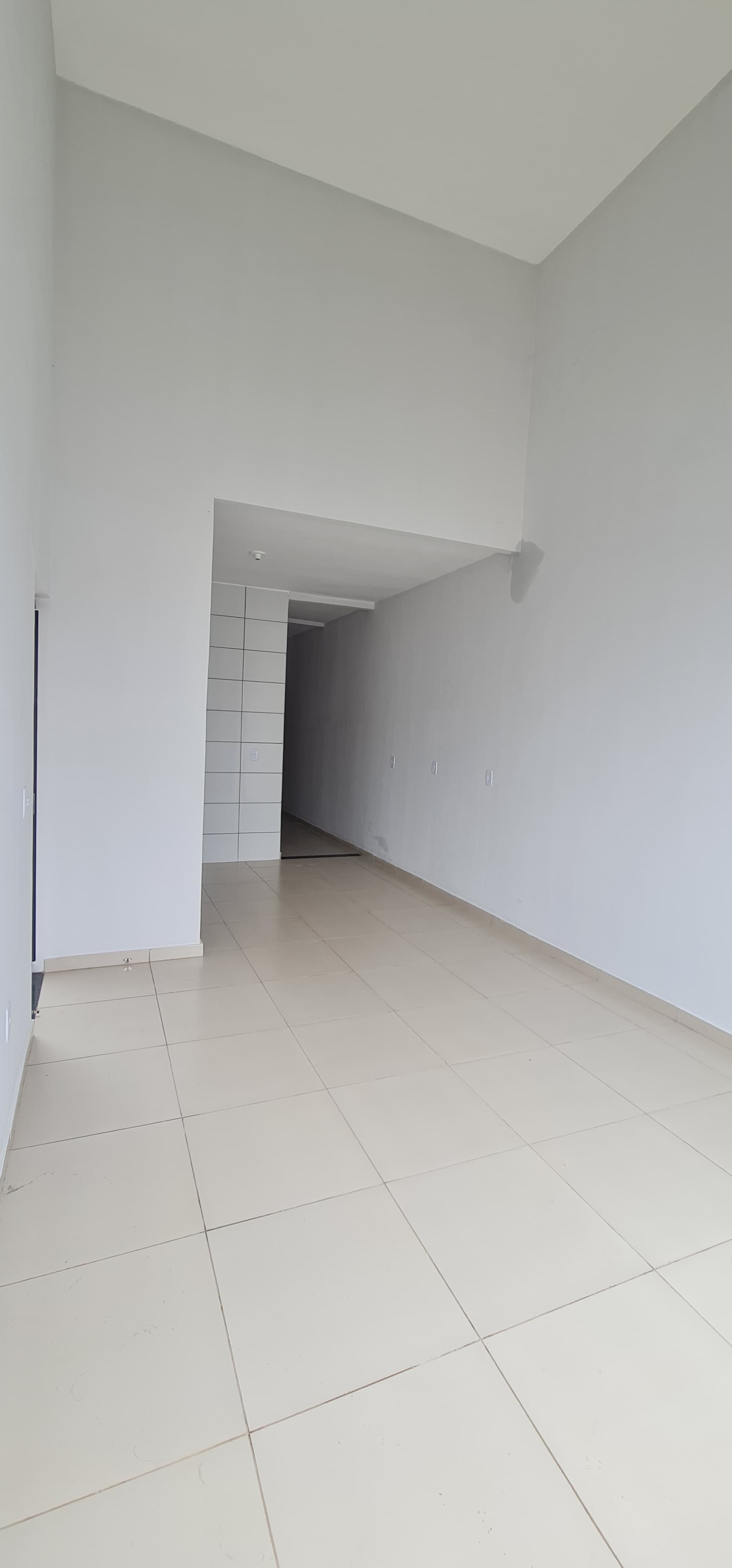 Imóvel novo no Parque Tremendão.