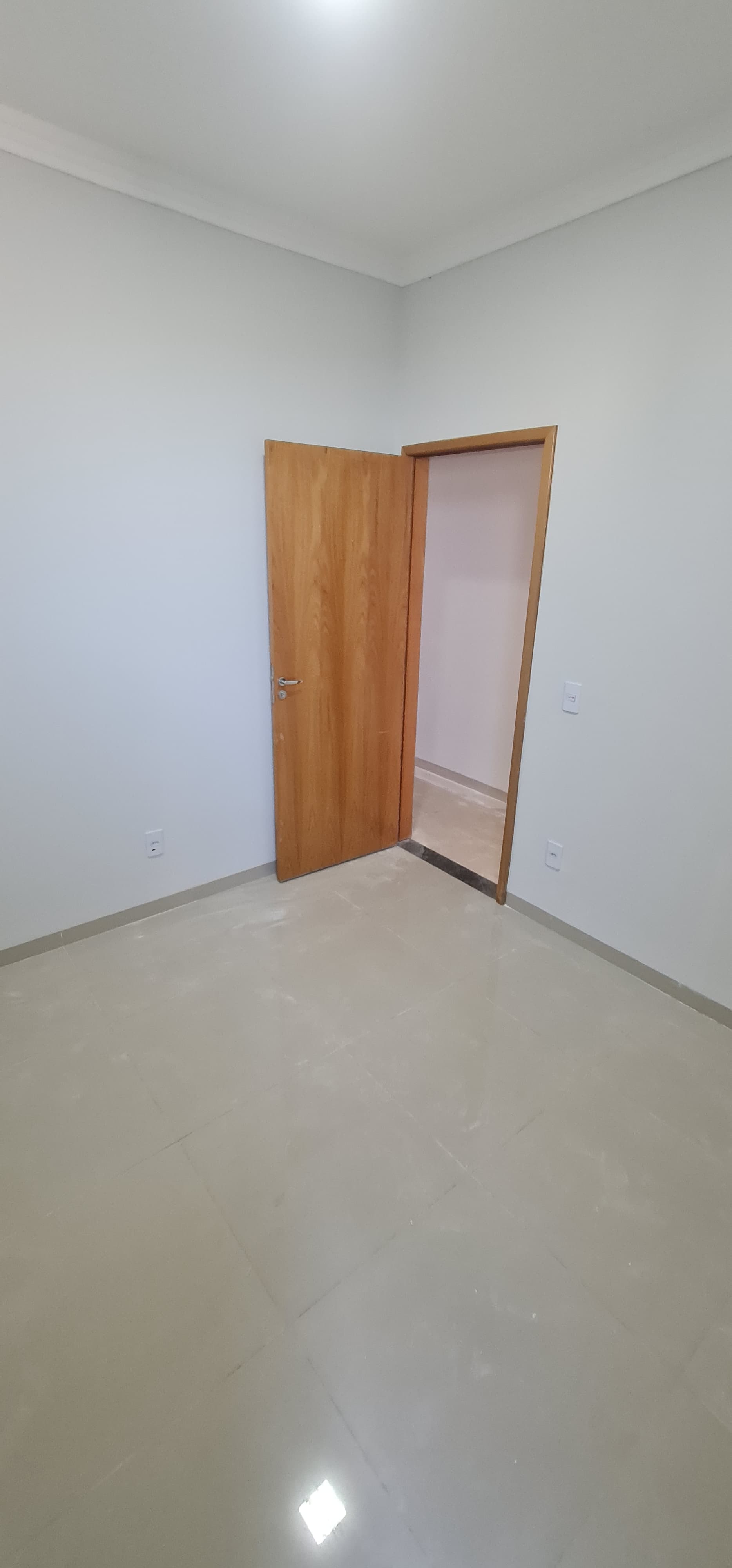 Imóvel Novo à Venda: Elegância e Conforto em um Só Lugar!