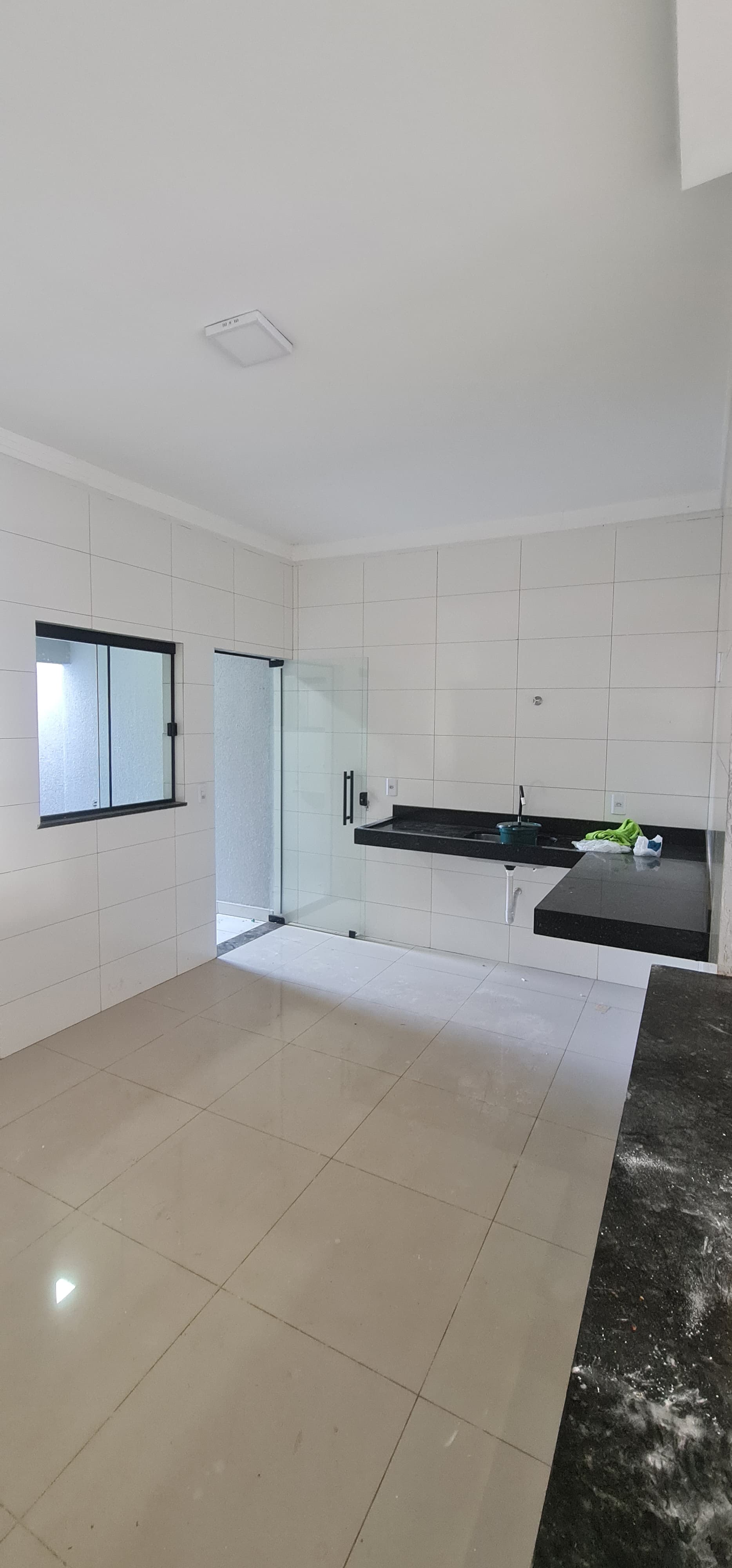 Imóvel Novo à Venda: Elegância e Conforto em um Só Lugar!