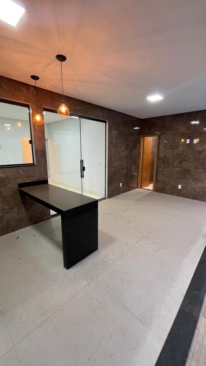 IMÓVEL DE ALTO PADRÃO DISPONÍVEL PARA VENDA!