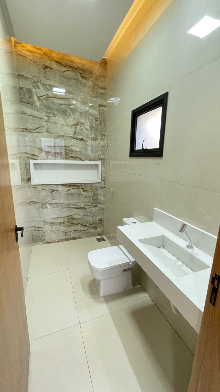 Excelente Oportunidade de Casa Térrea com Piscina Aquecida e Varanda Gourmet!