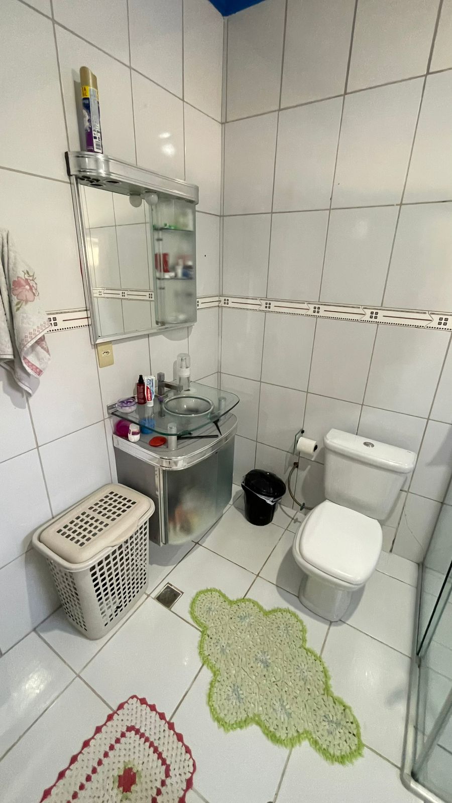 CASA PROXIMO A FEIRA DE DOMINGO - BALNEARIO
