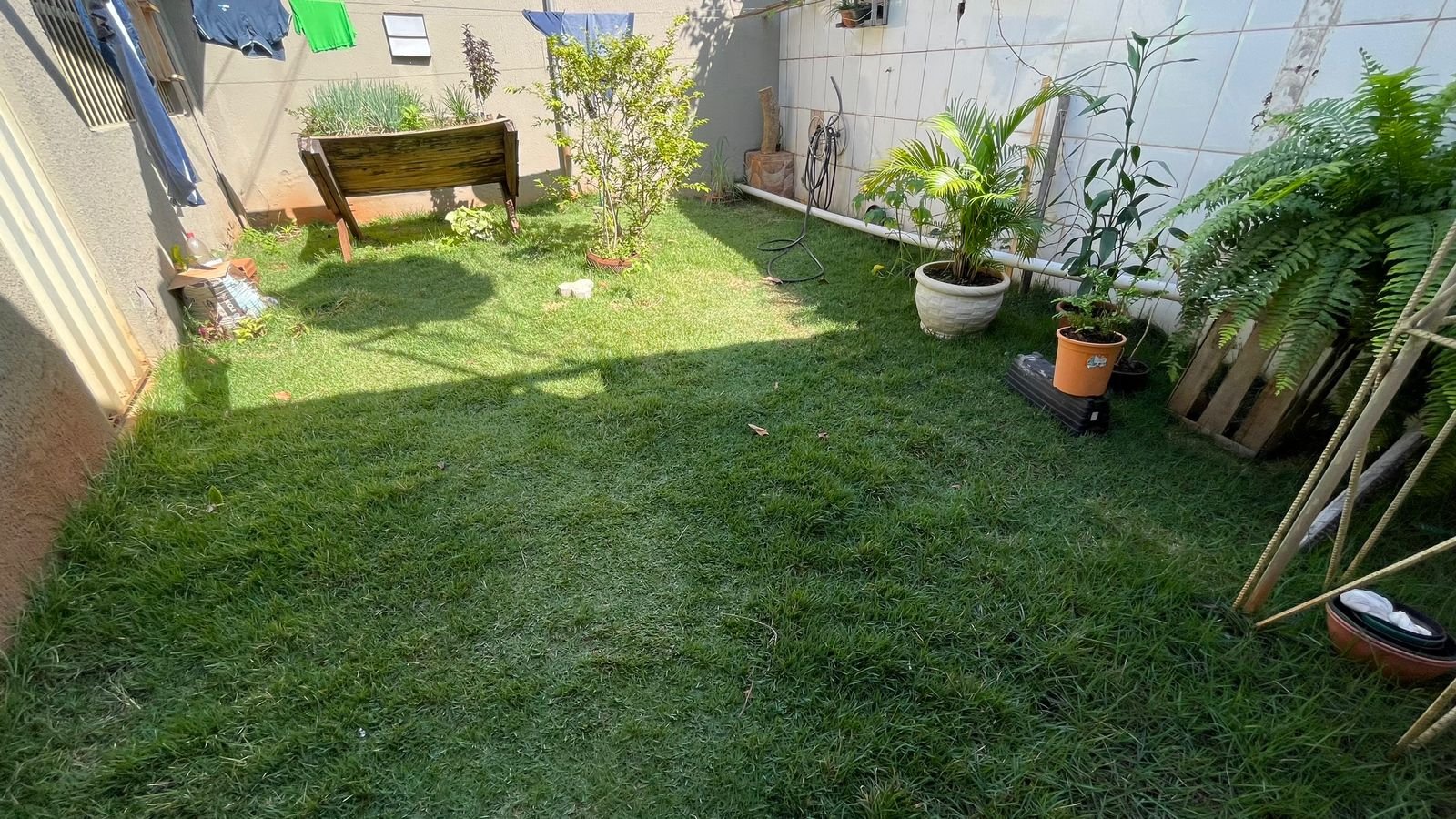 CASA PROXIMO A FEIRA DE DOMINGO - BALNEARIO