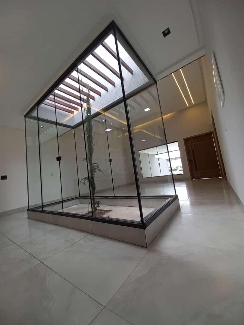 Oportunidade Imperdível: Luxuosa Casa com 3 Suítes e Área de Lazer Próxima ao Passeio das Águas!