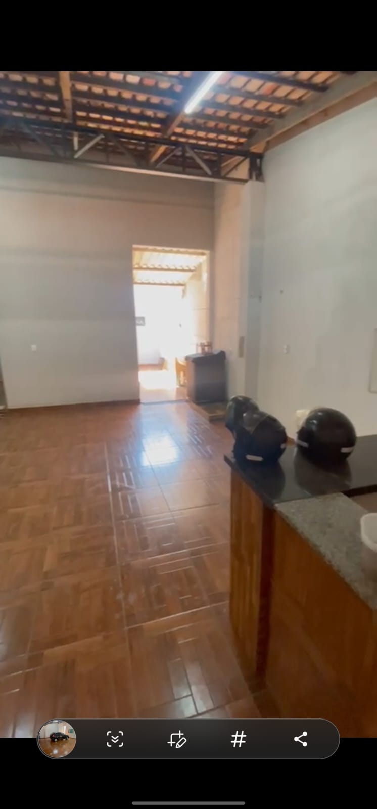 Ótima Oportunidade! Casa com 2 Quartos + Barracão Novo nos Fundos!