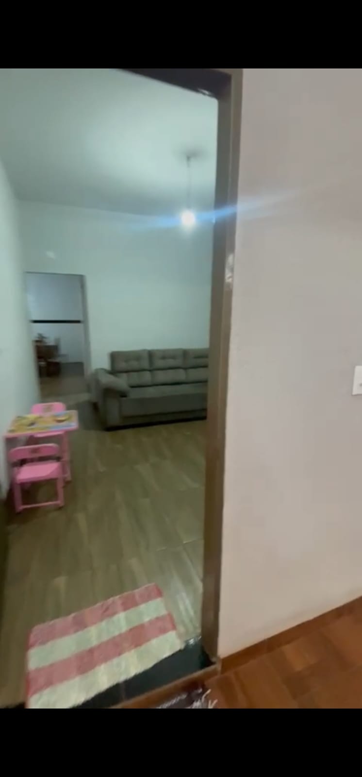 Ótima Oportunidade! Casa com 2 Quartos + Barracão Novo nos Fundos!