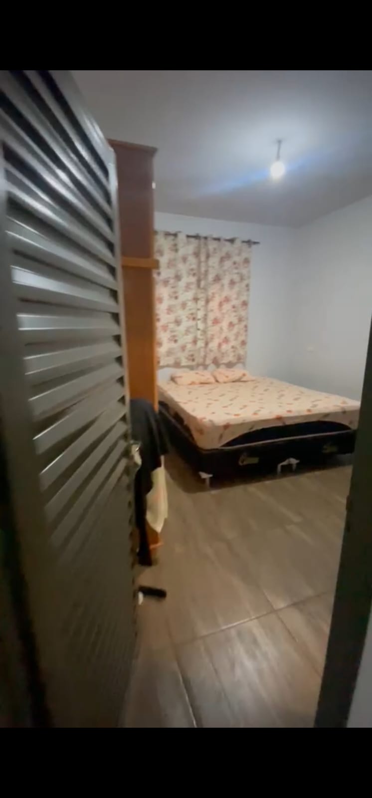 Ótima Oportunidade! Casa com 2 Quartos + Barracão Novo nos Fundos!