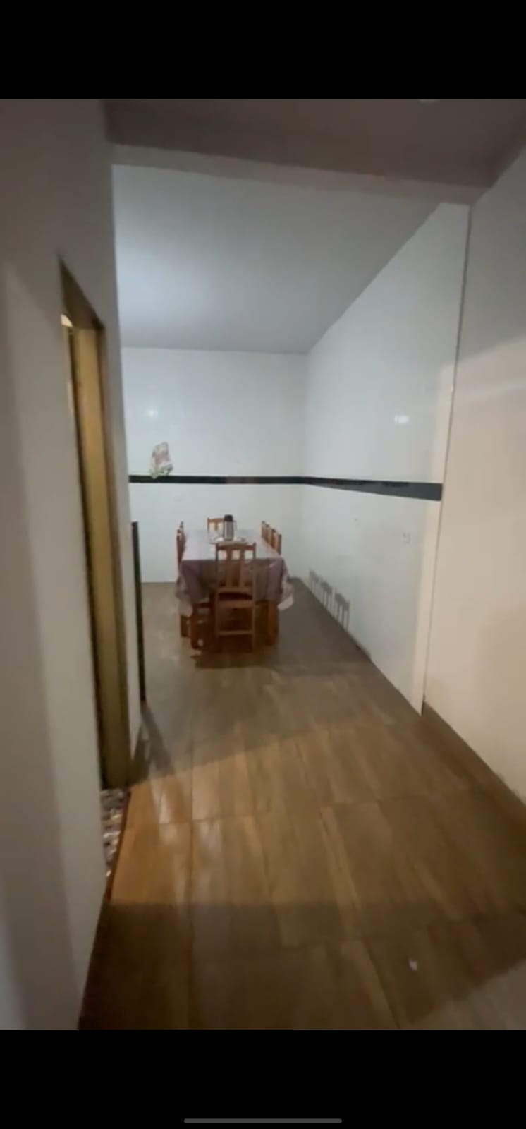 Ótima Oportunidade! Casa com 2 Quartos + Barracão Novo nos Fundos!