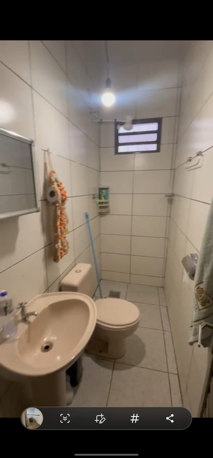 Ótima Oportunidade! Casa com 2 Quartos + Barracão Novo nos Fundos!
