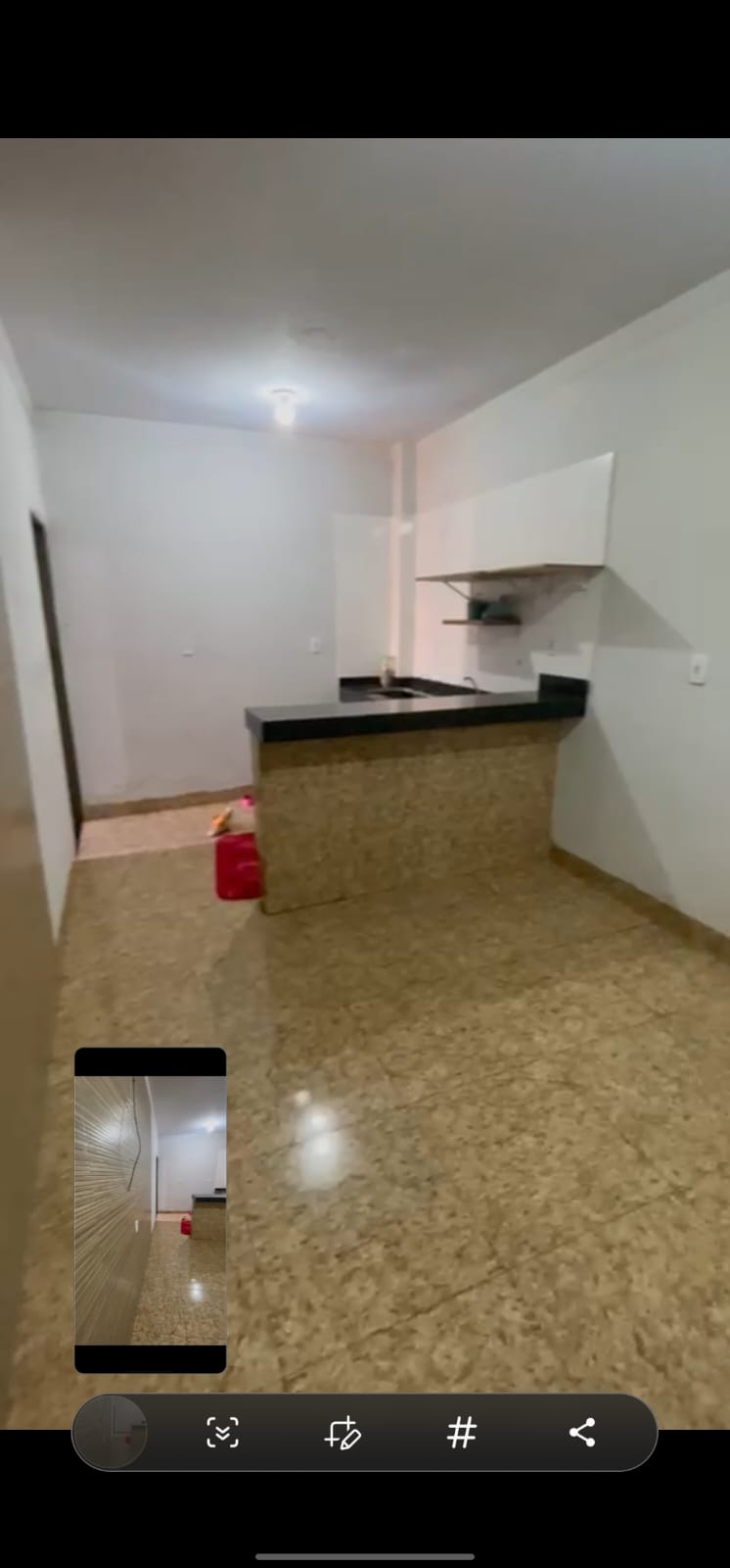 Ótima Oportunidade! Casa com 2 Quartos + Barracão Novo nos Fundos!