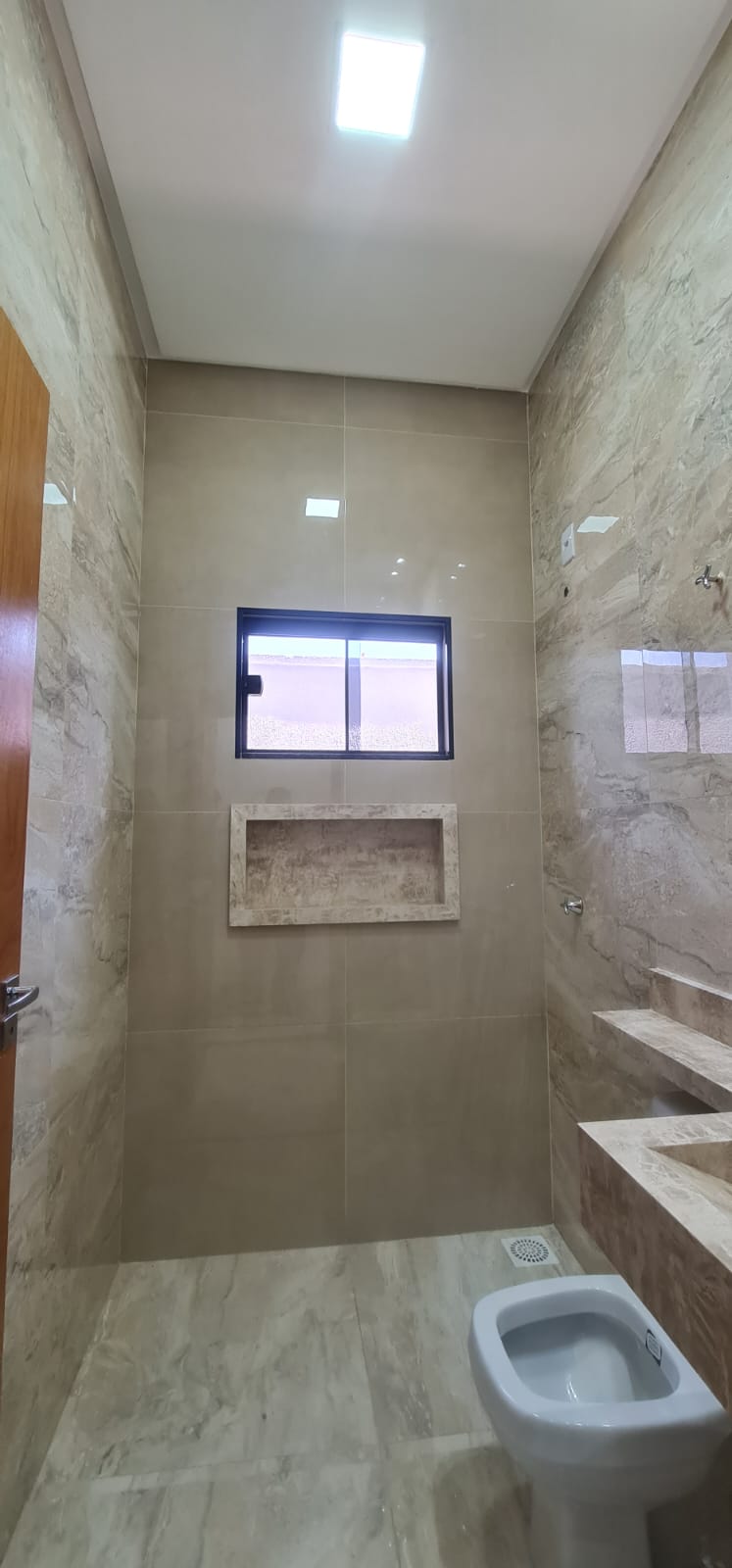 Casa Moderna e Completa com 3 Quartos, Suíte e Área Gourmet por R$390.000 – Conforto e Estilo em Cada Detalhe!
