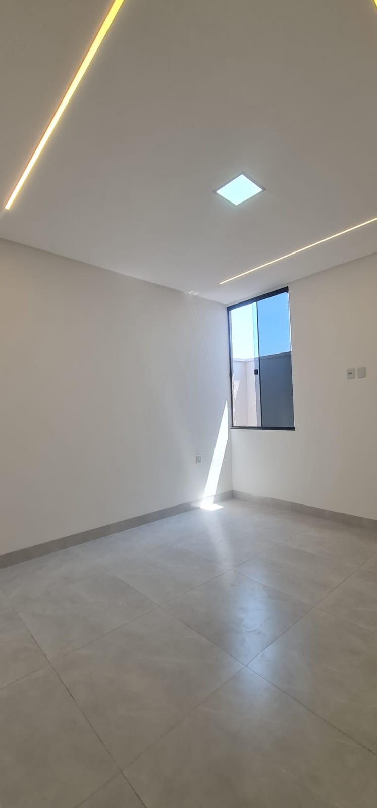 Casa Moderna e Completa com 3 Quartos, Suíte e Área Gourmet por R$390.000 – Conforto e Estilo em Cada Detalhe!