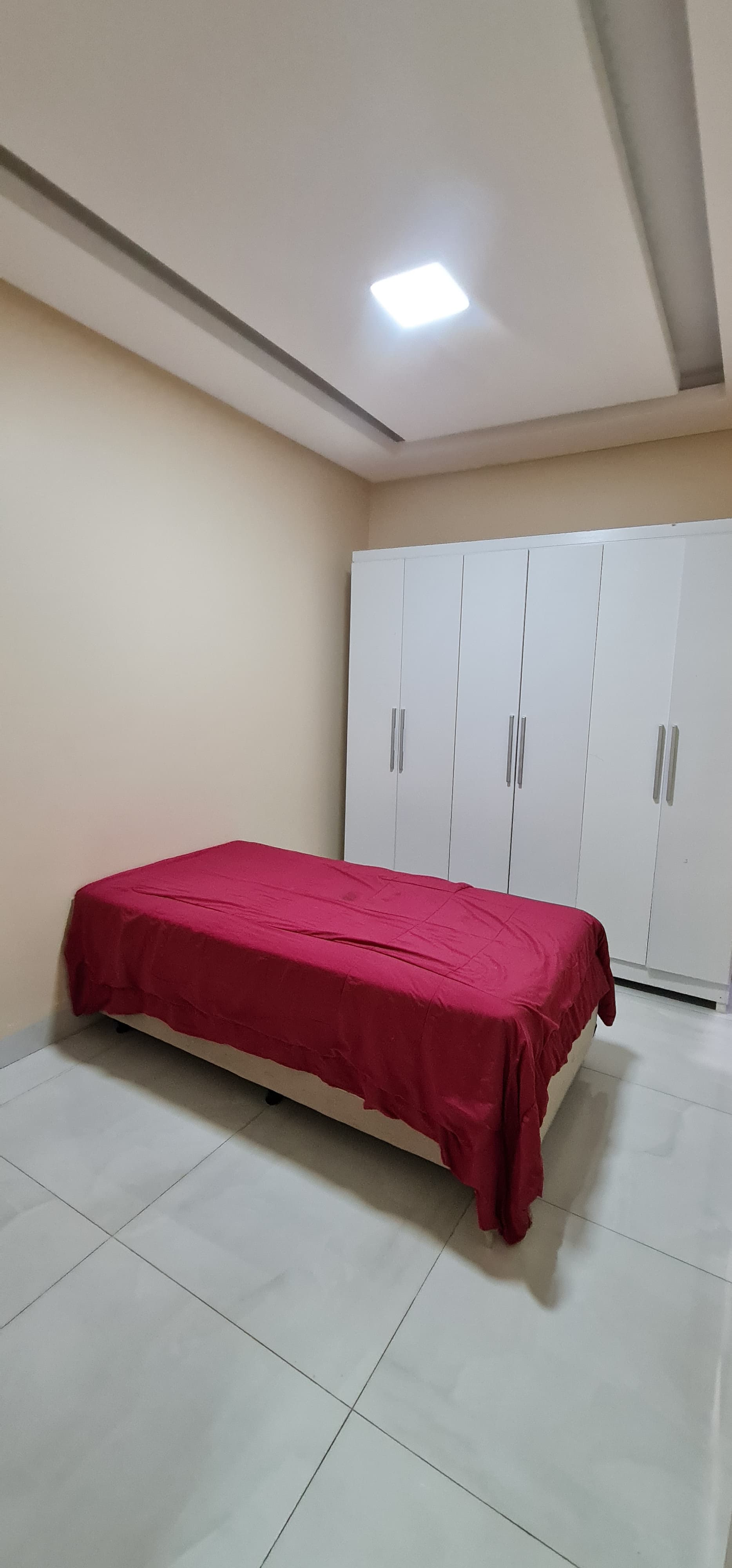 Casa nova à Venda – 3 Quartos, 1 Suíte, Design Moderno