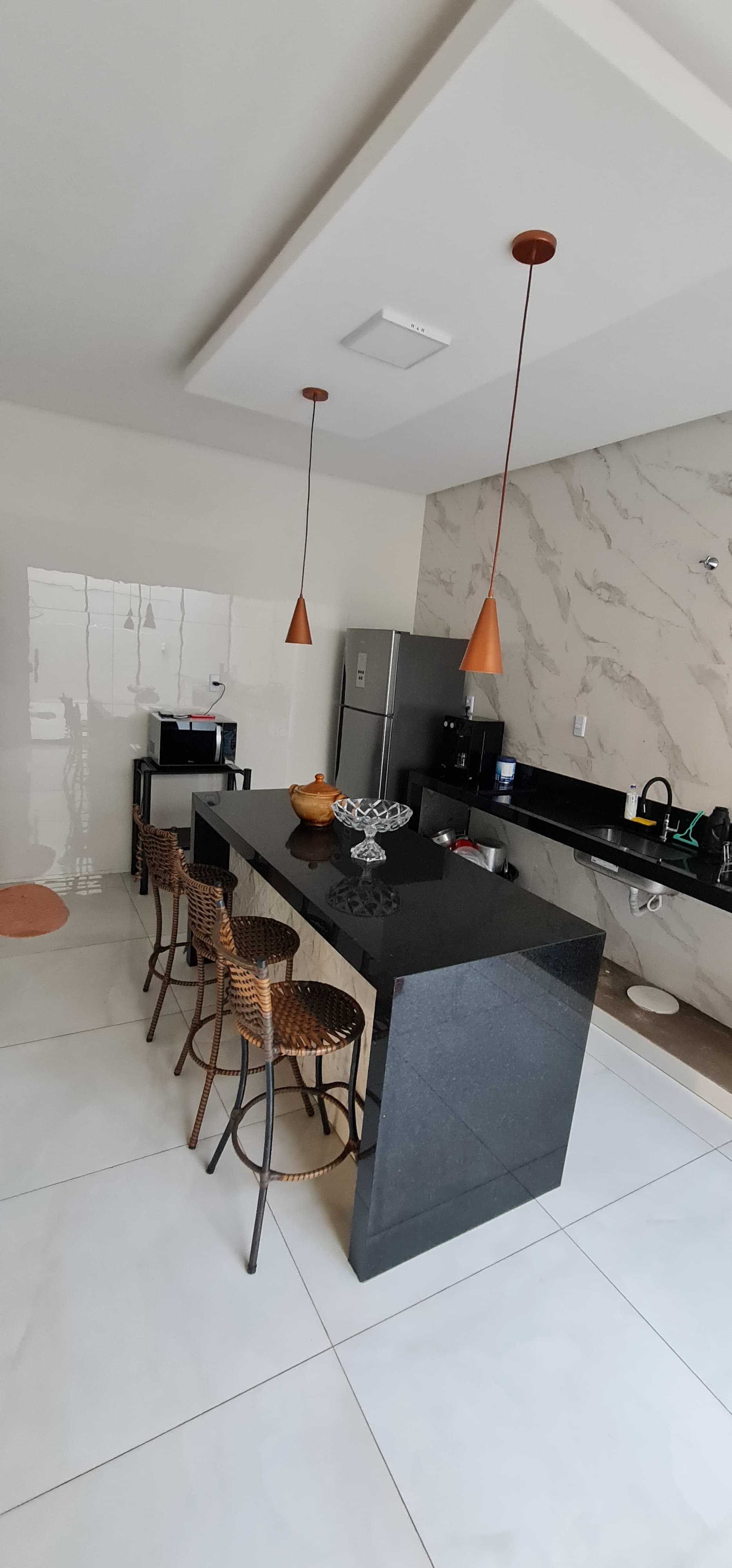 Casa nova à Venda – 3 Quartos, 1 Suíte, Design Moderno