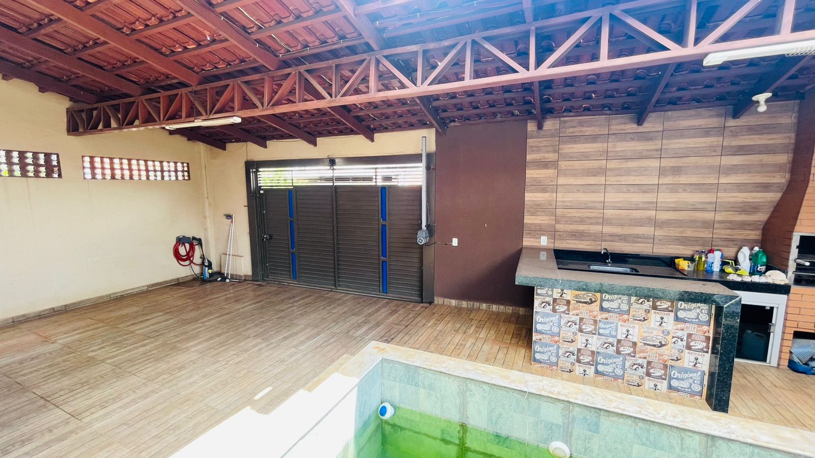 VOCÊ MERECE PISCINA E MUITO LAZER