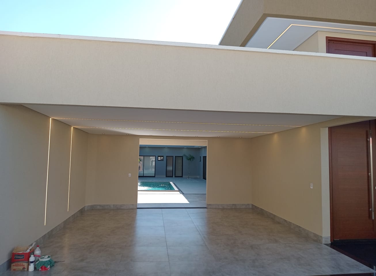 LUXO, PISCINA, CONFORTO E MUITO MAIS, REALIZE JÁ O SEU SONHO!