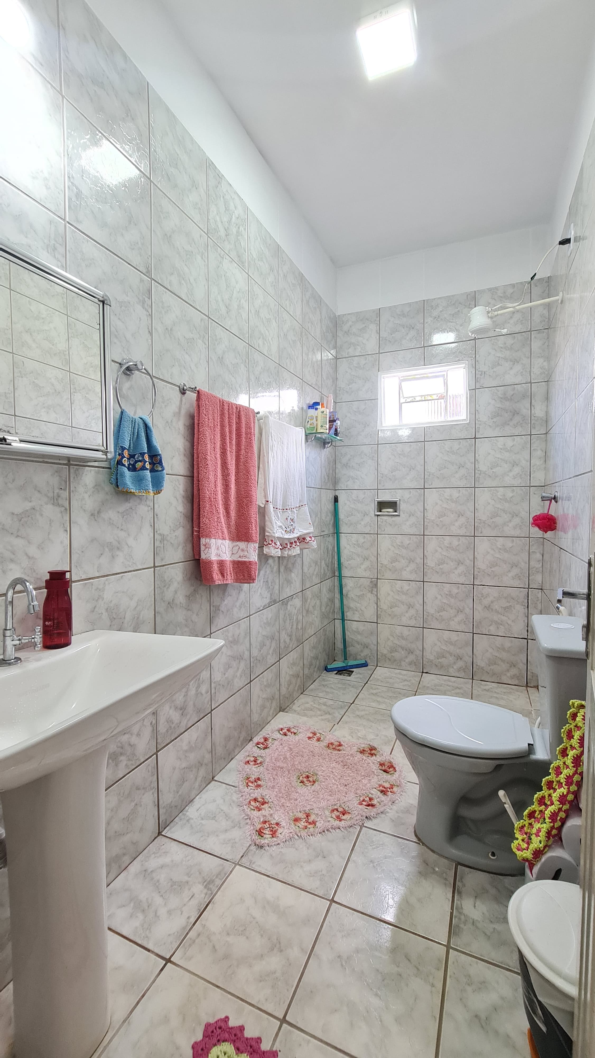 Linda casa aconchegante, Situada na parte mais valorizada do setor Recanto do Bosque!
