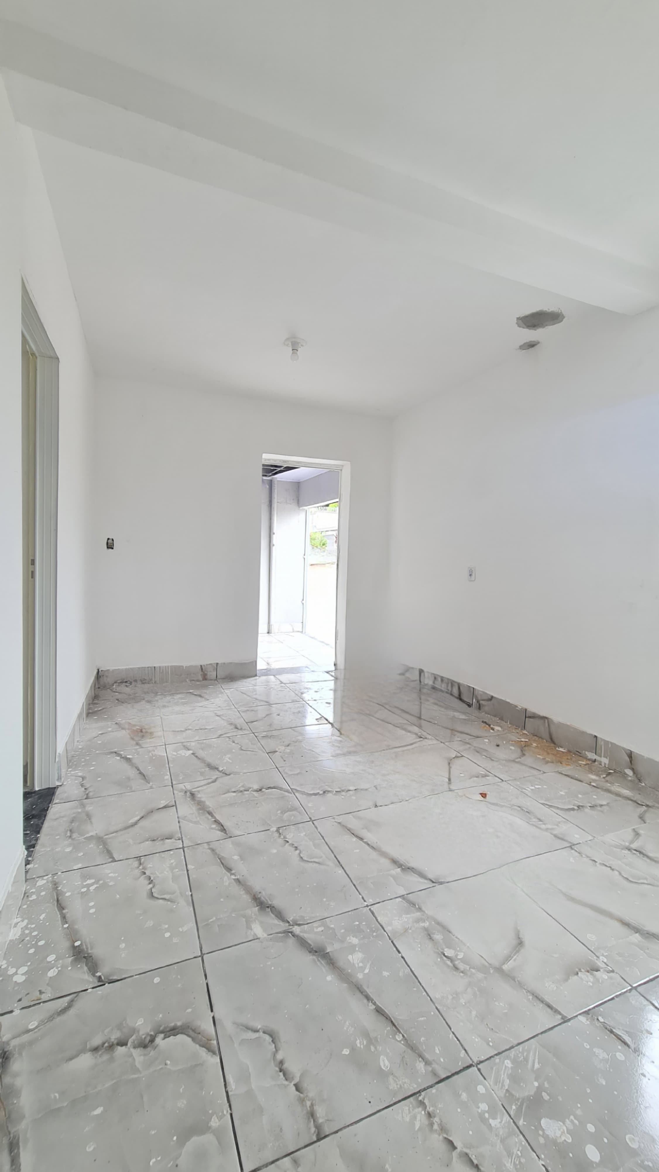 Casa na laje. Na melhor localização do setor Jardim Curitiba