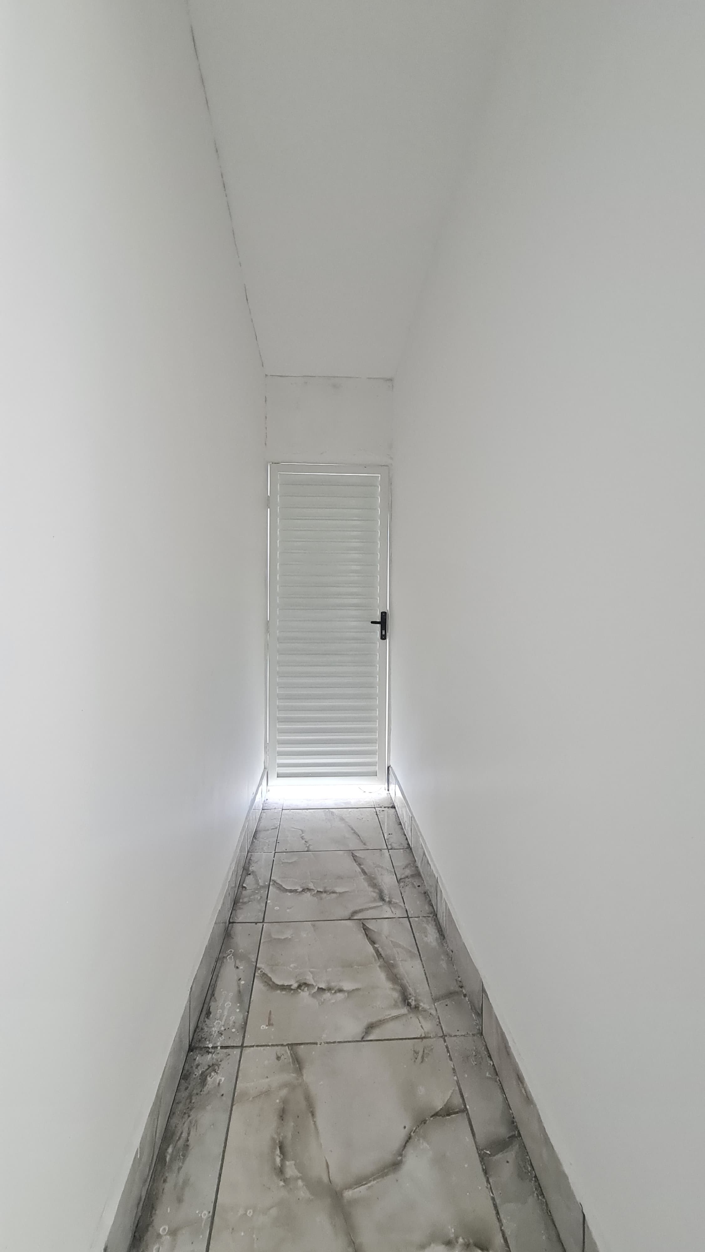 Casa na laje. Na melhor localização do setor Jardim Curitiba