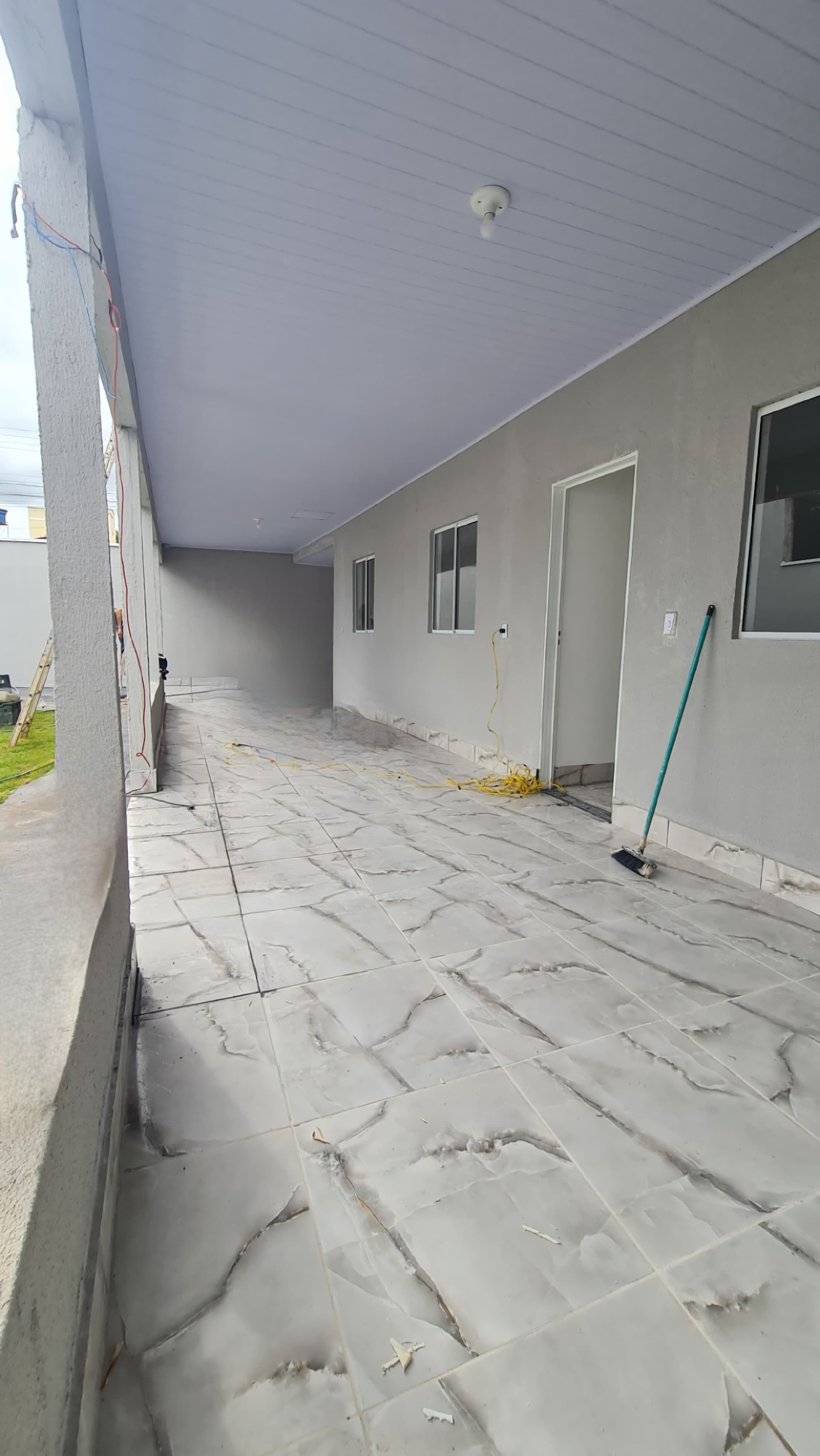 Casa na laje. Na melhor localização do setor Jardim Curitiba