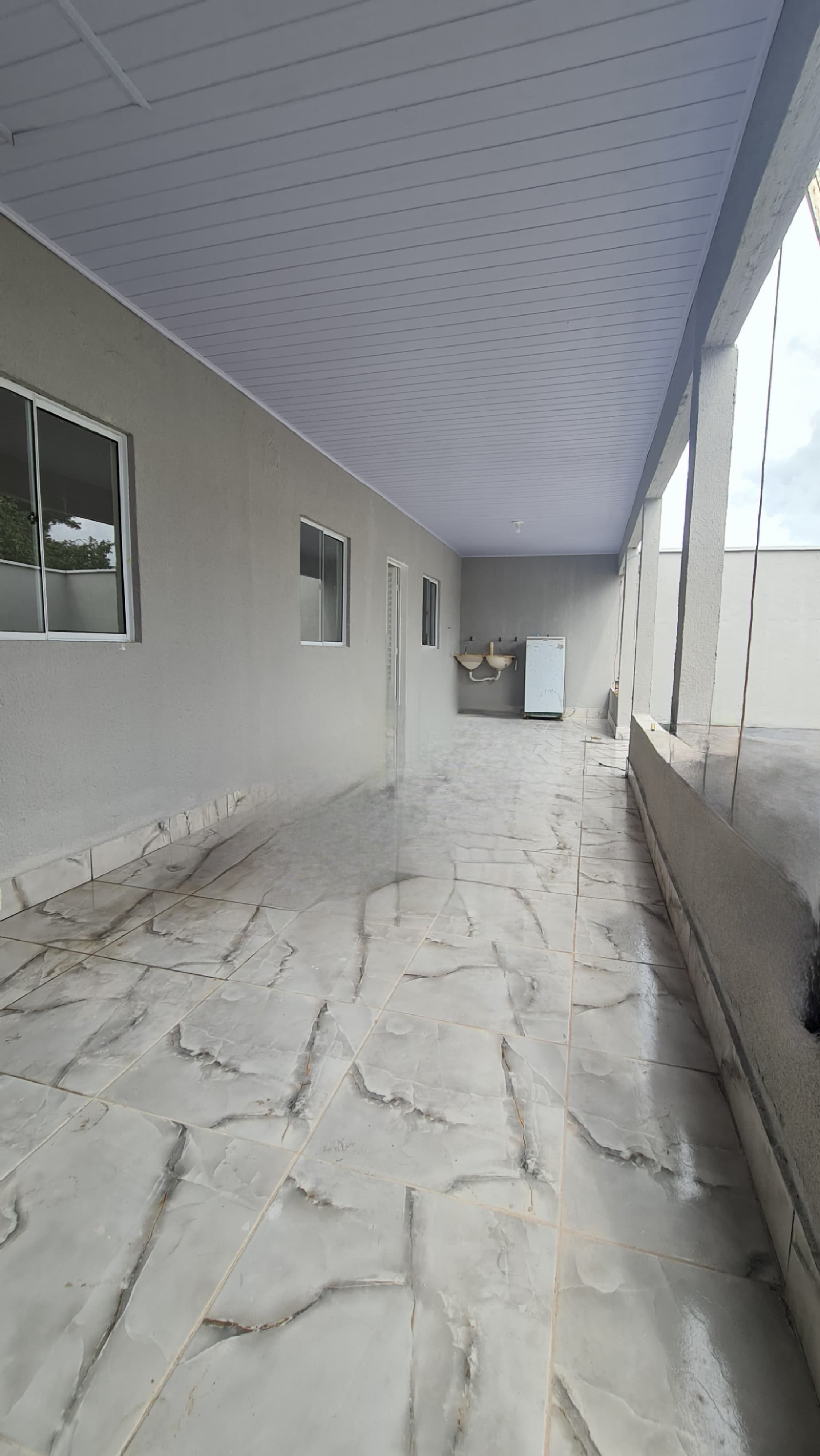 Casa na laje. Na melhor localização do setor Jardim Curitiba