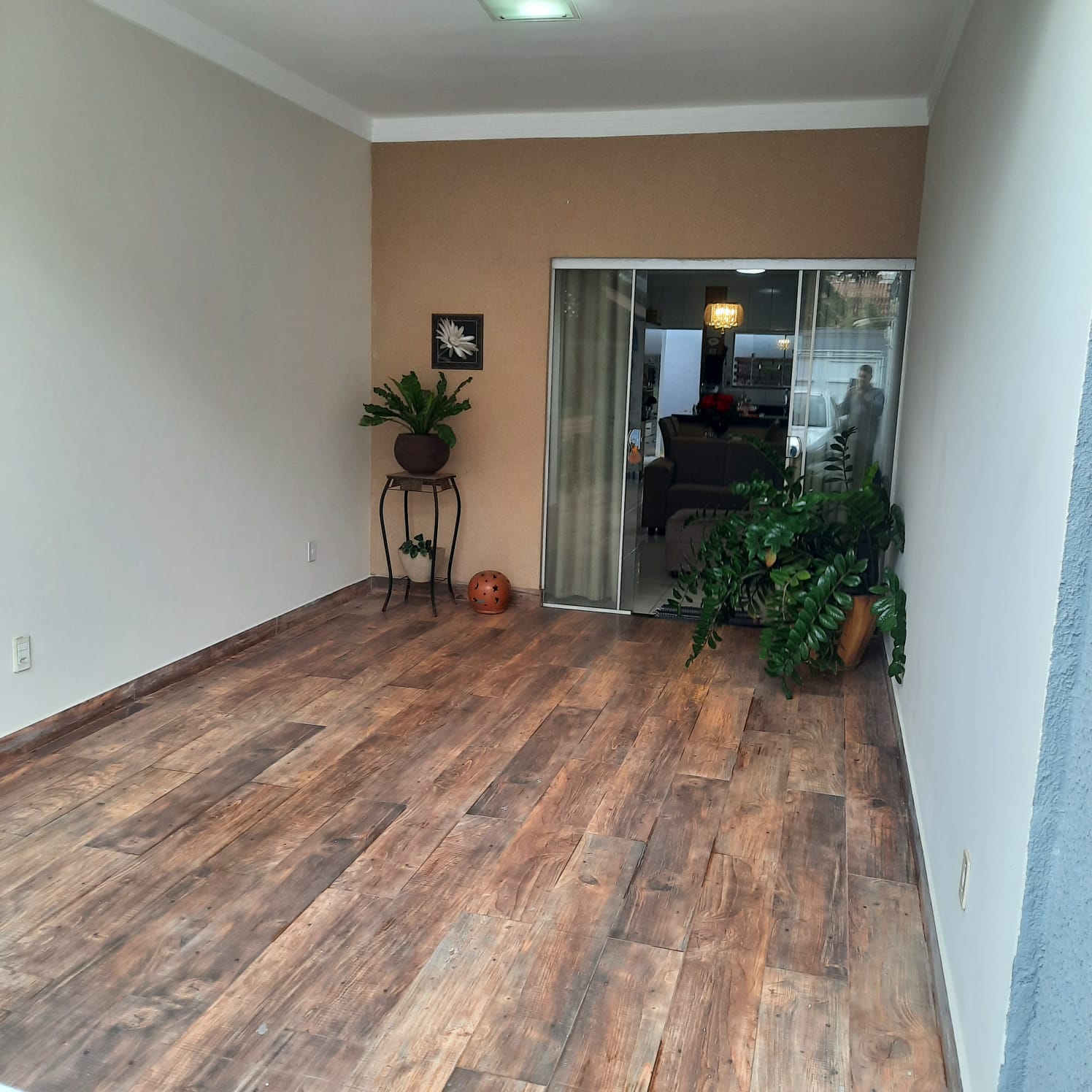 Muito bem bem localizada dentro do setor, na parte mais alta do bairro.