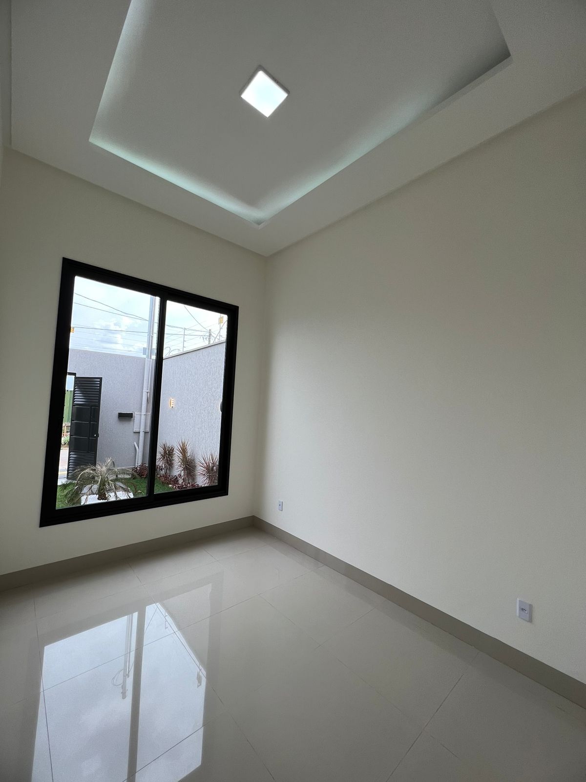 Térrea para venda possui 180 metros quadrados com 3 quartos em Residencial Morumbi - Goiânia - GO