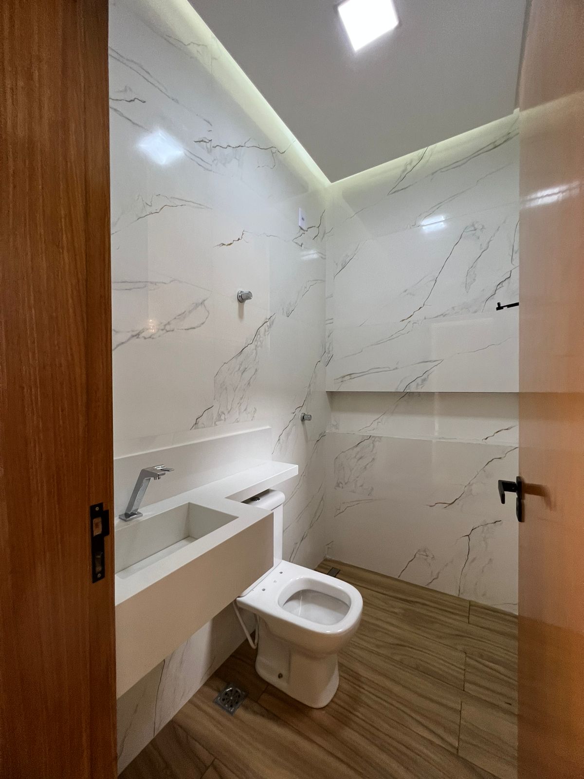 Térrea para venda possui 180 metros quadrados com 3 quartos em Residencial Morumbi - Goiânia - GO