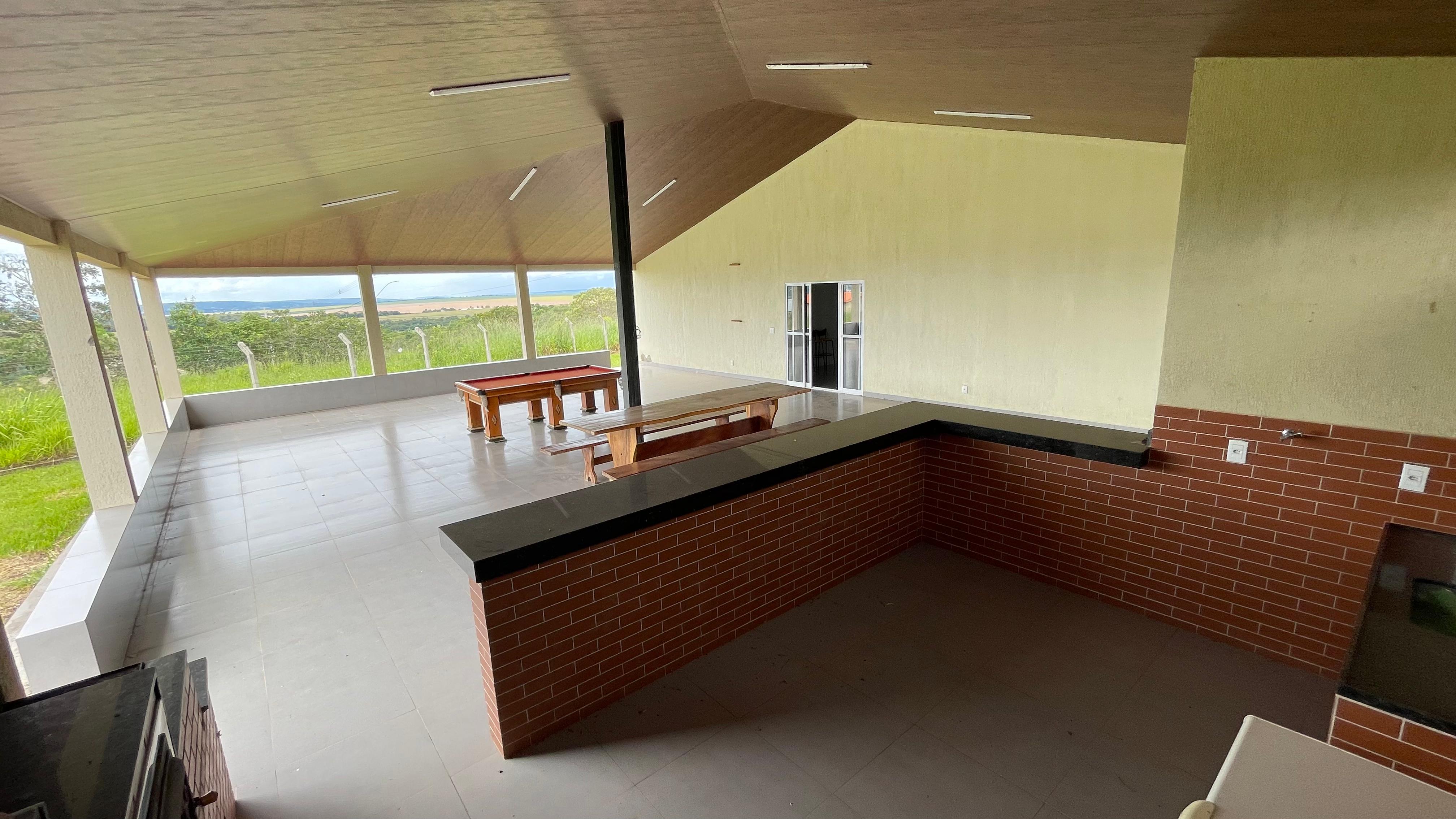 CASA MOBILIADA, PRONTA PARA MORAR !