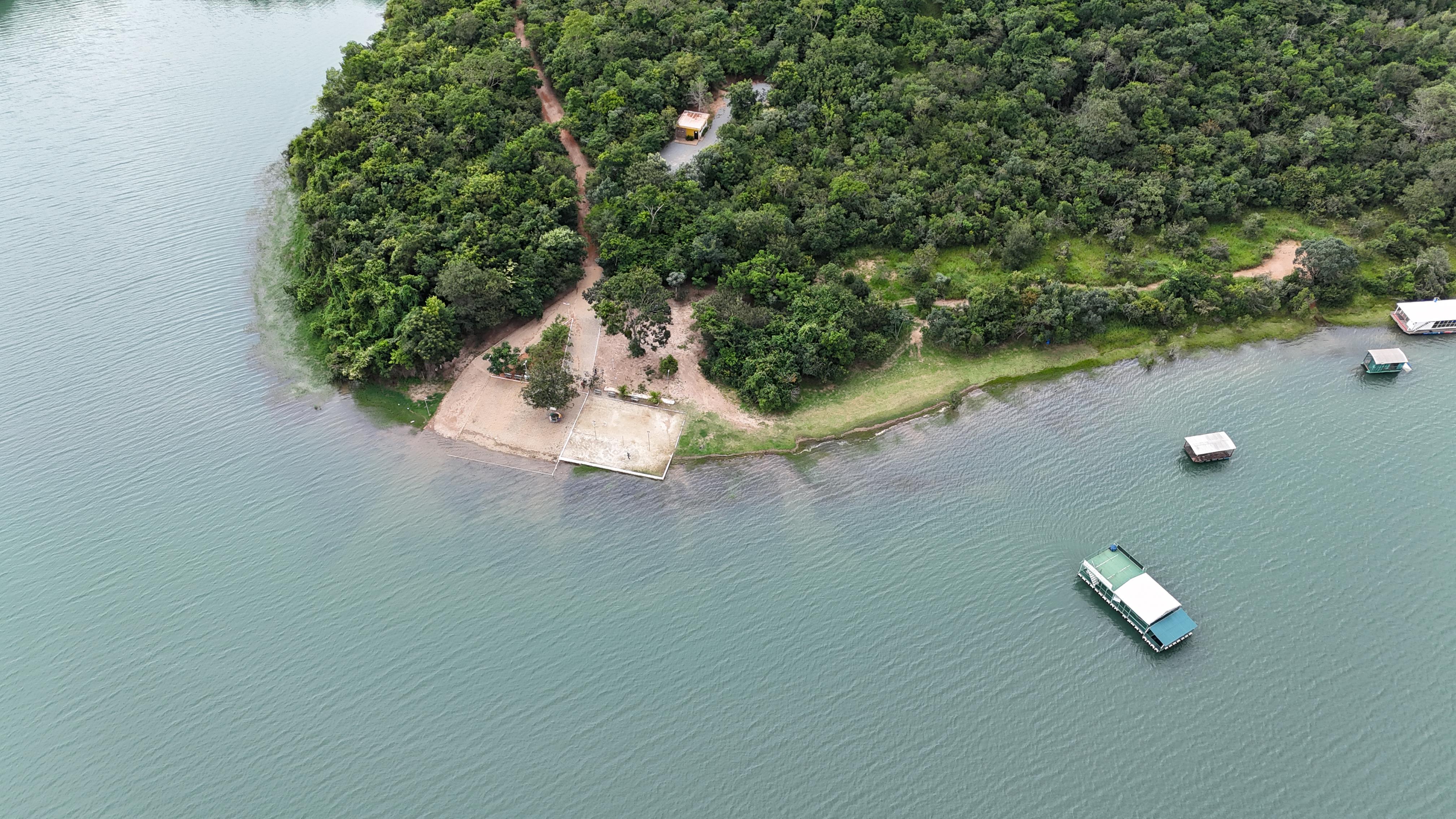 CASA MOBILIADA, PRONTA PARA MORAR !