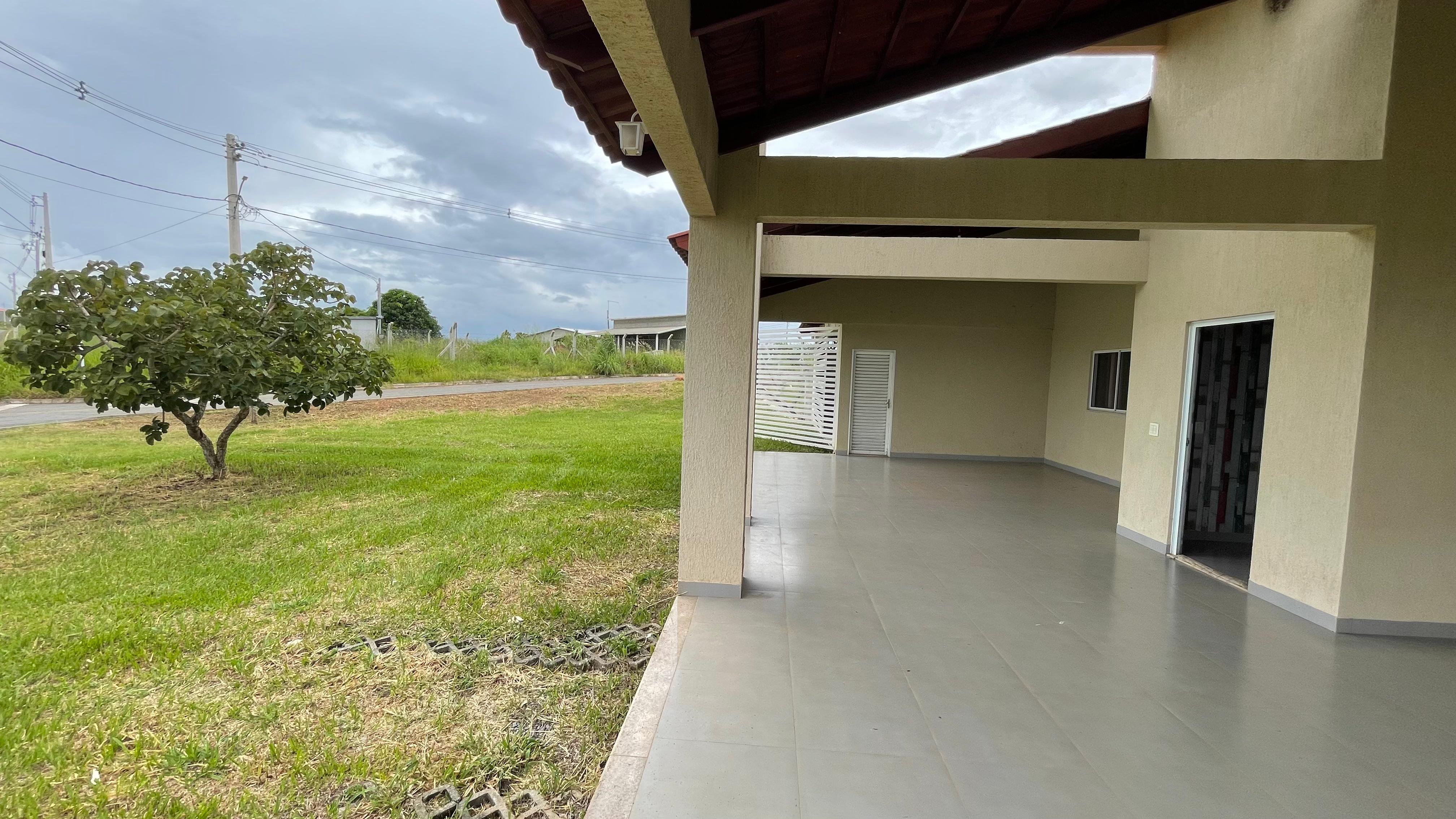SOBRADO MOBILIADO, PRONTO PARA MORAR !
