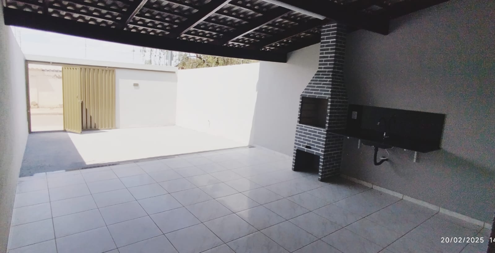 Linda casa, com piscina e área gourmet!