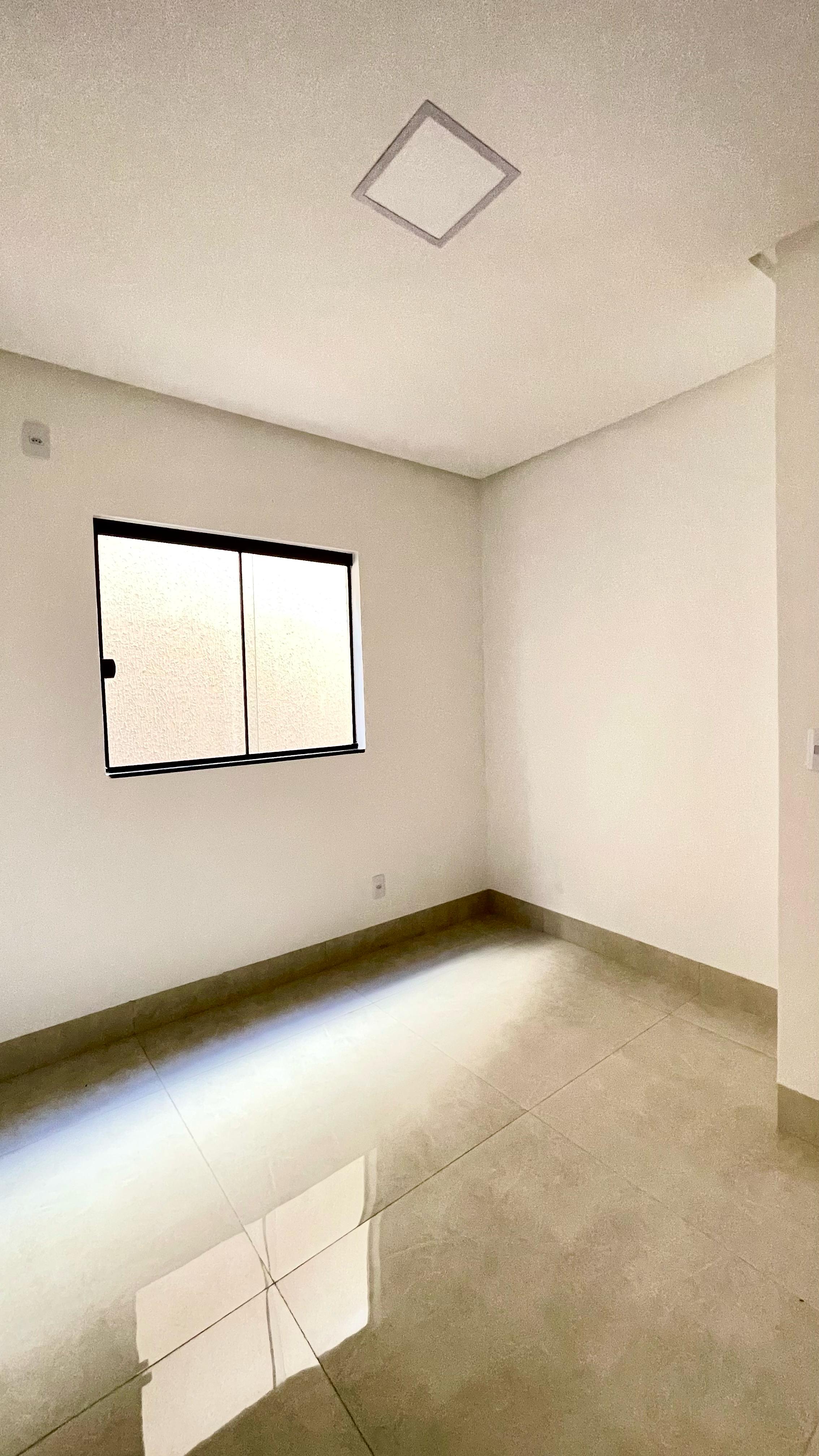 Excelente casa com 83,54 m² de área construída, em um lote de 123 m², localizada em um dos condomínios mais valorizados da região: o Residencial Jardim Balneário.