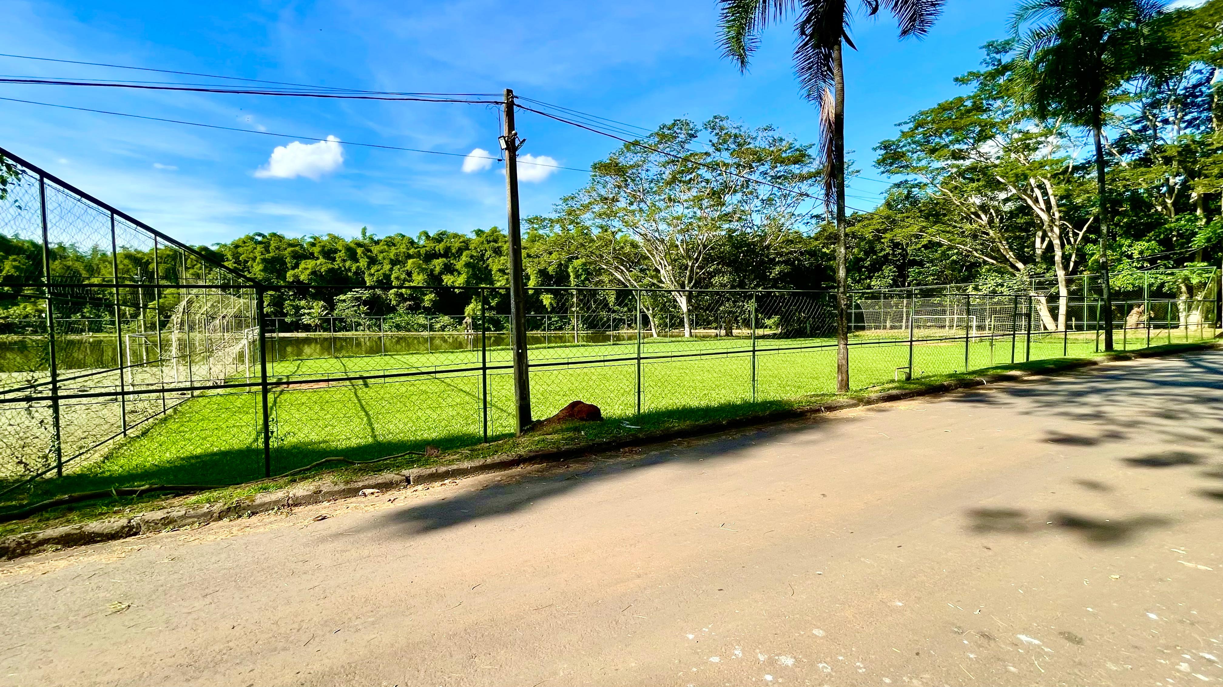 Excelente casa com 83,54 m² de área construída, em um lote de 123 m², localizada em um dos condomínios mais valorizados da região: o Residencial Jardim Balneário.