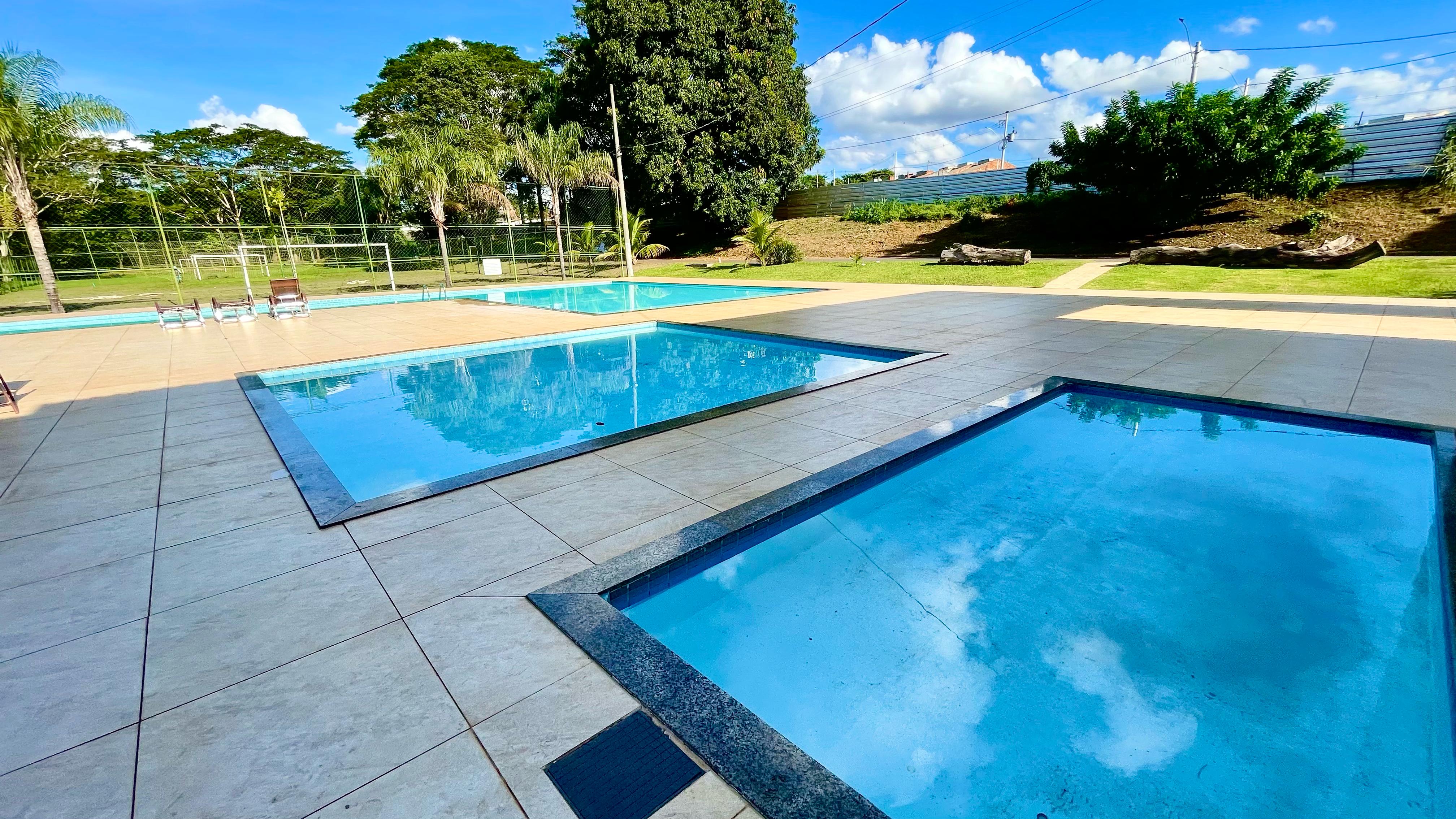 Excelente casa com 83,54 m² de área construída, em um lote de 123 m², localizada em um dos condomínios mais valorizados da região: o Residencial Jardim Balneário.