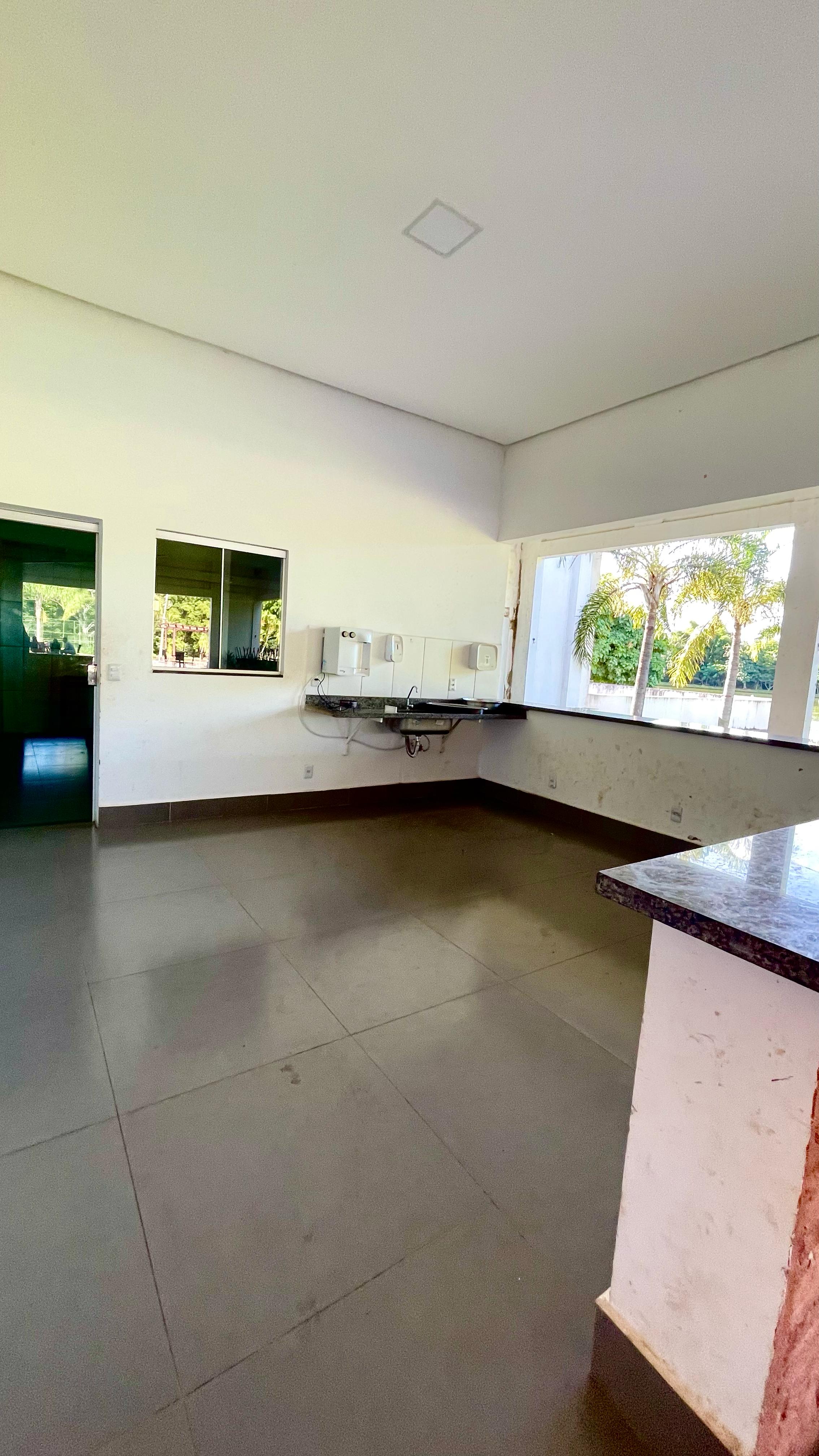 Excelente casa com 83,54 m² de área construída, em um lote de 123 m², localizada em um dos condomínios mais valorizados da região: o Residencial Jardim Balneário.