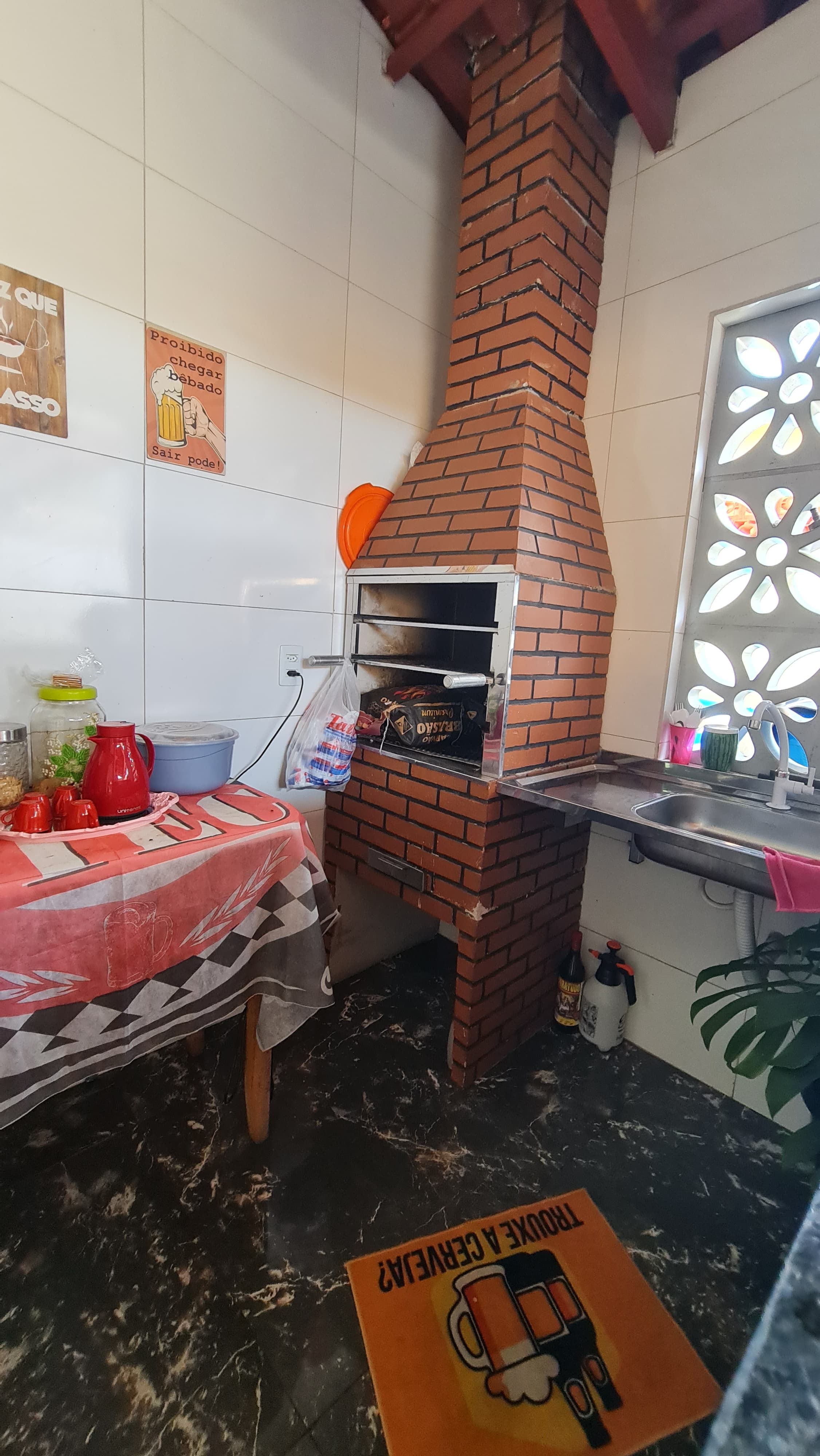 Excelente oportunidade de moradia! Este imóvel oferece uma configuração confortável e funcional, ideal para famílias que buscam espaço e praticidade.