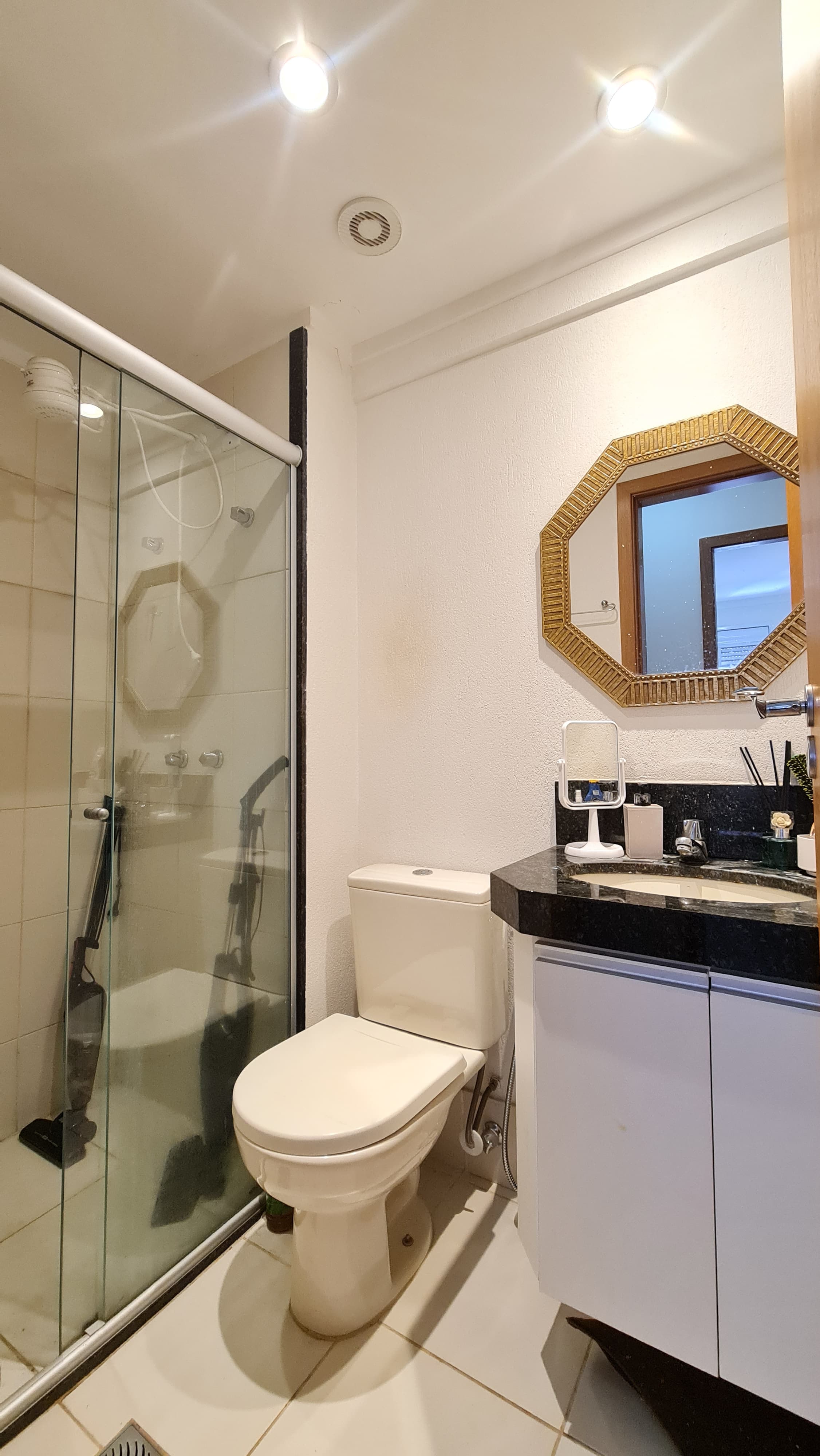 Apartamento 02 quartos, 02 banheiros, próx. ao TRT e WR, St. Bueno - Goiânia - GO - Res. Pontal Premium Bueno.