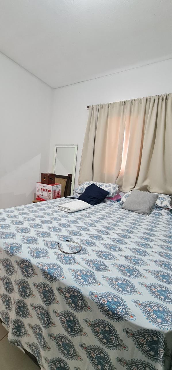 Este imóvel encantador oferece um lote generoso de 300 metros quadrados!