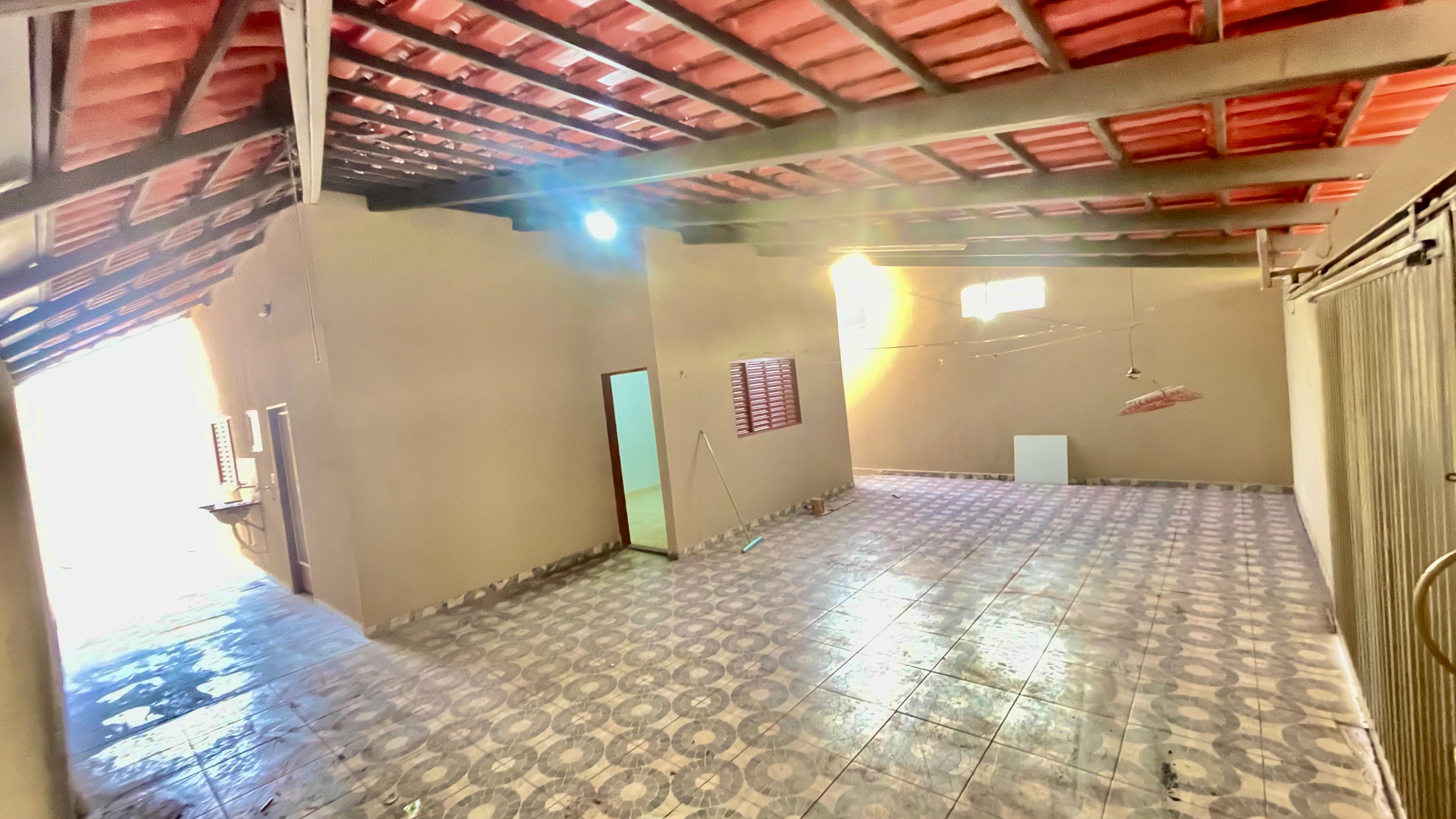Uma casa super aconchegante com terreno de 200 metros quadrados e 120 de construção.