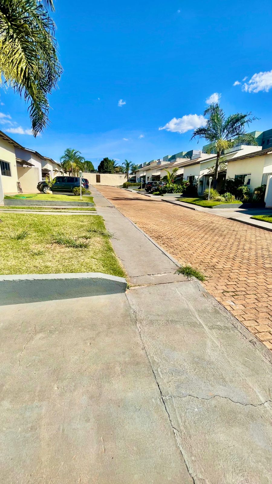 Casa em condomínio disponível pra venda !