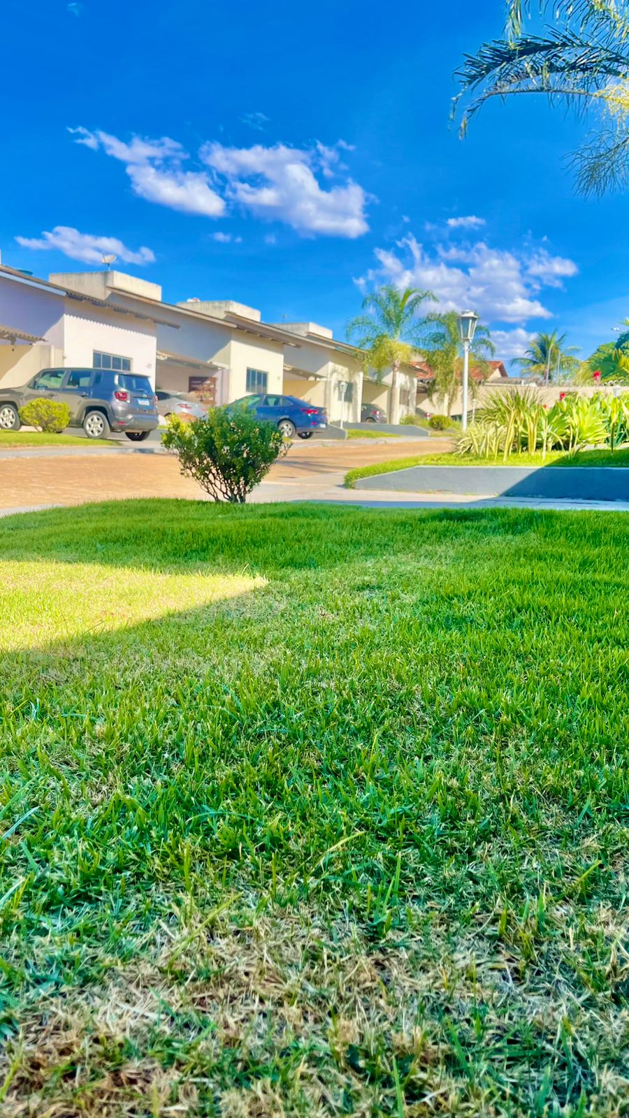 Casa em condomínio disponível pra venda !