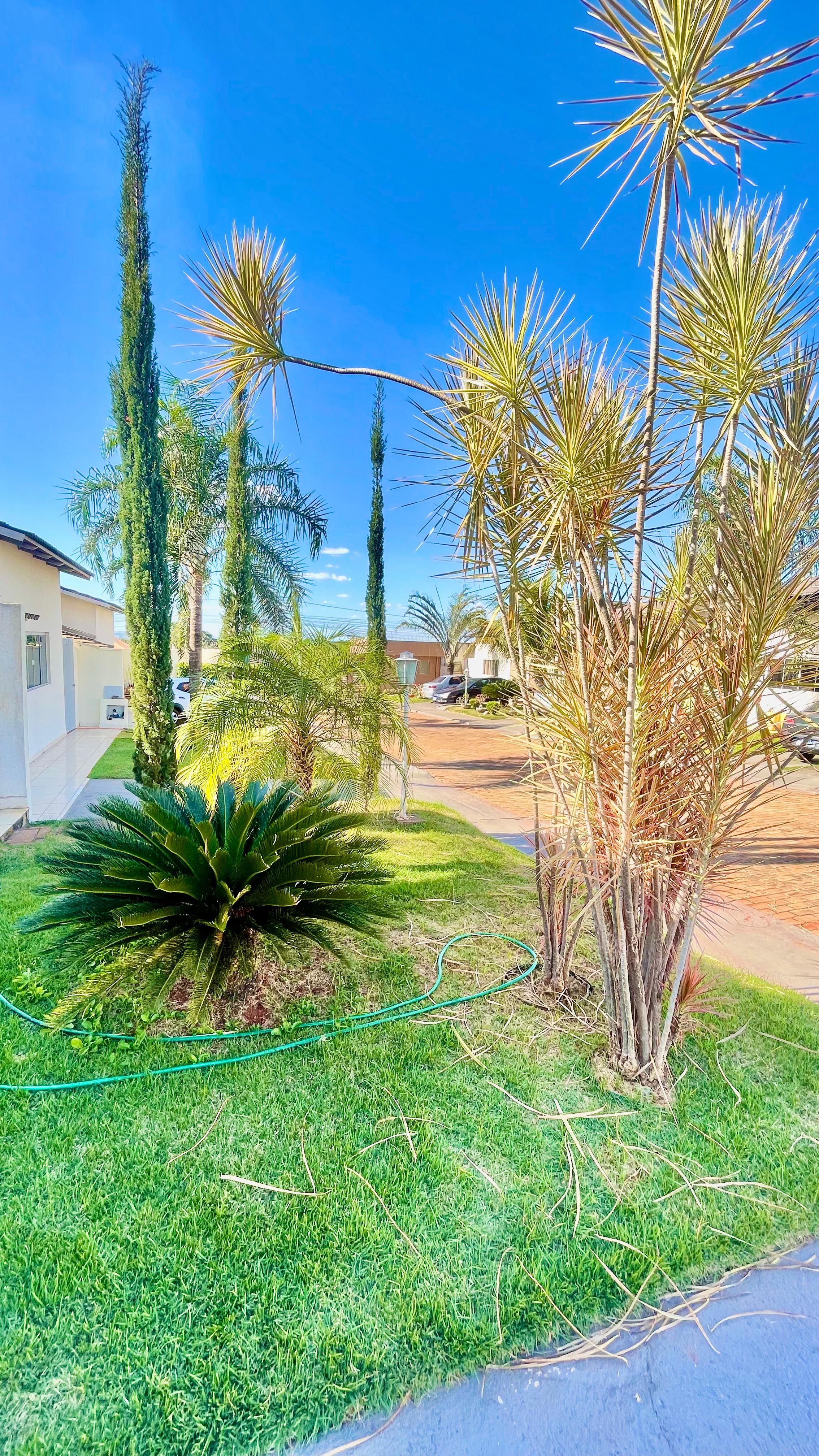 Casa em condomínio disponível pra venda !