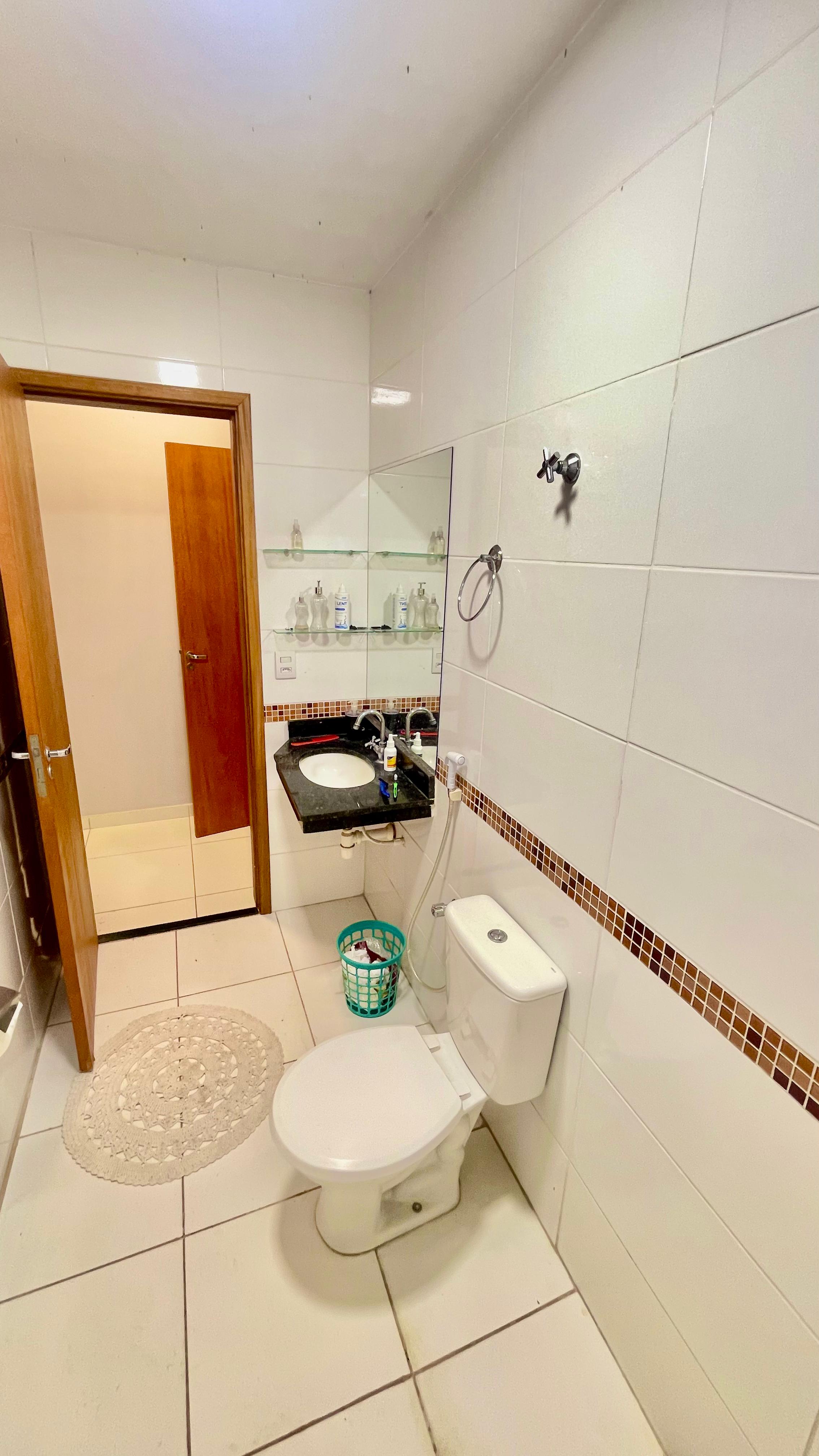 Casa em condomínio disponível pra venda !