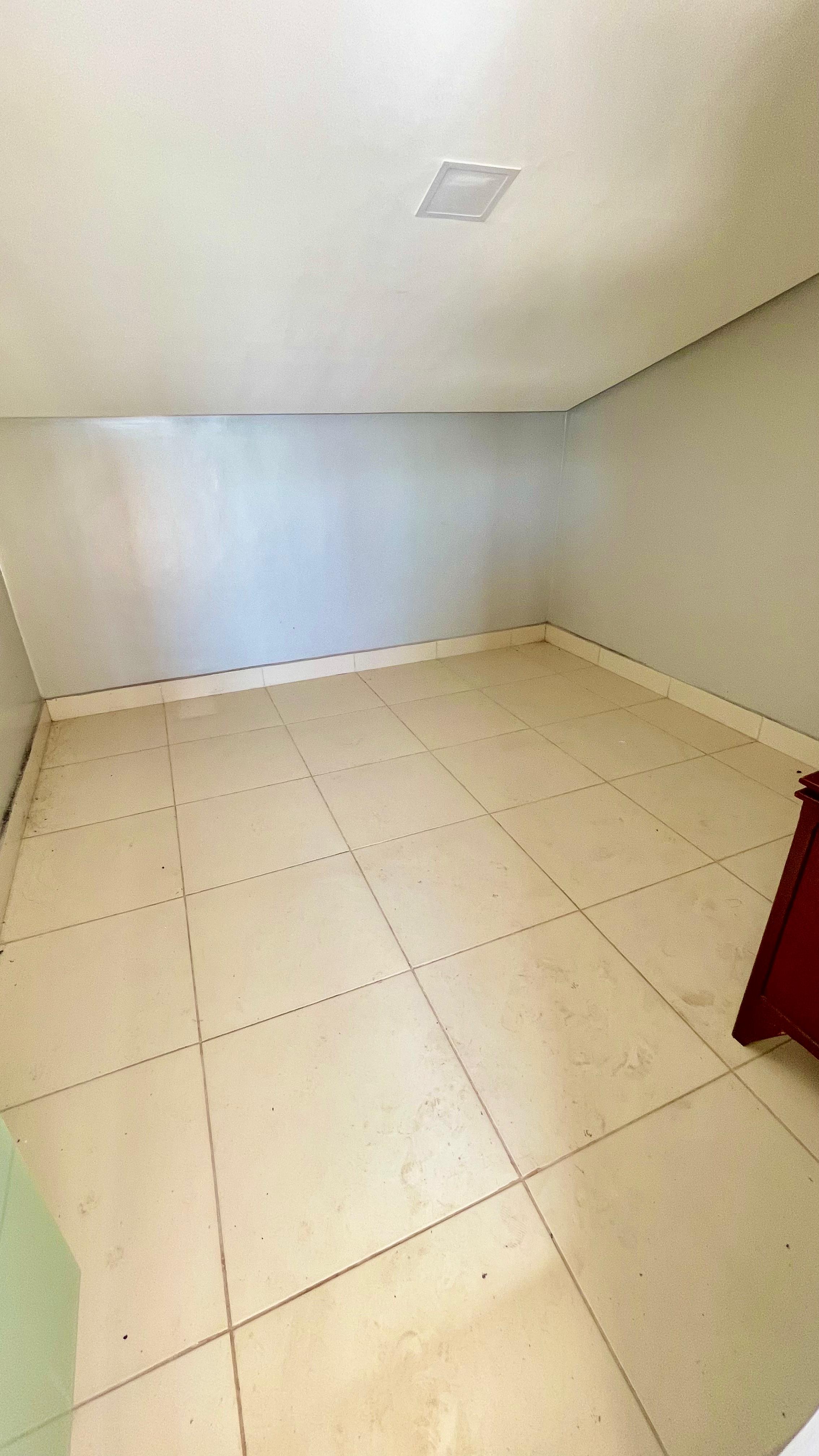 Casa em condomínio disponível pra venda !