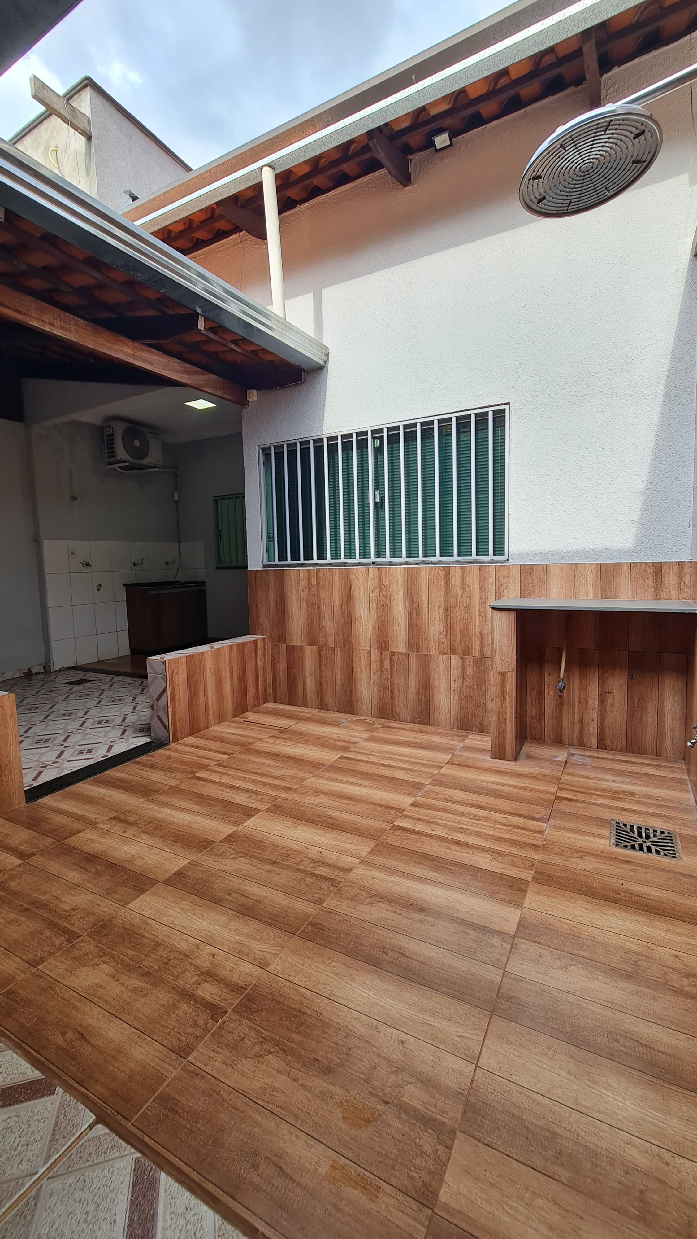Casa linda no Jardim Fonte Nova, próximo ao parque Fonte Nova