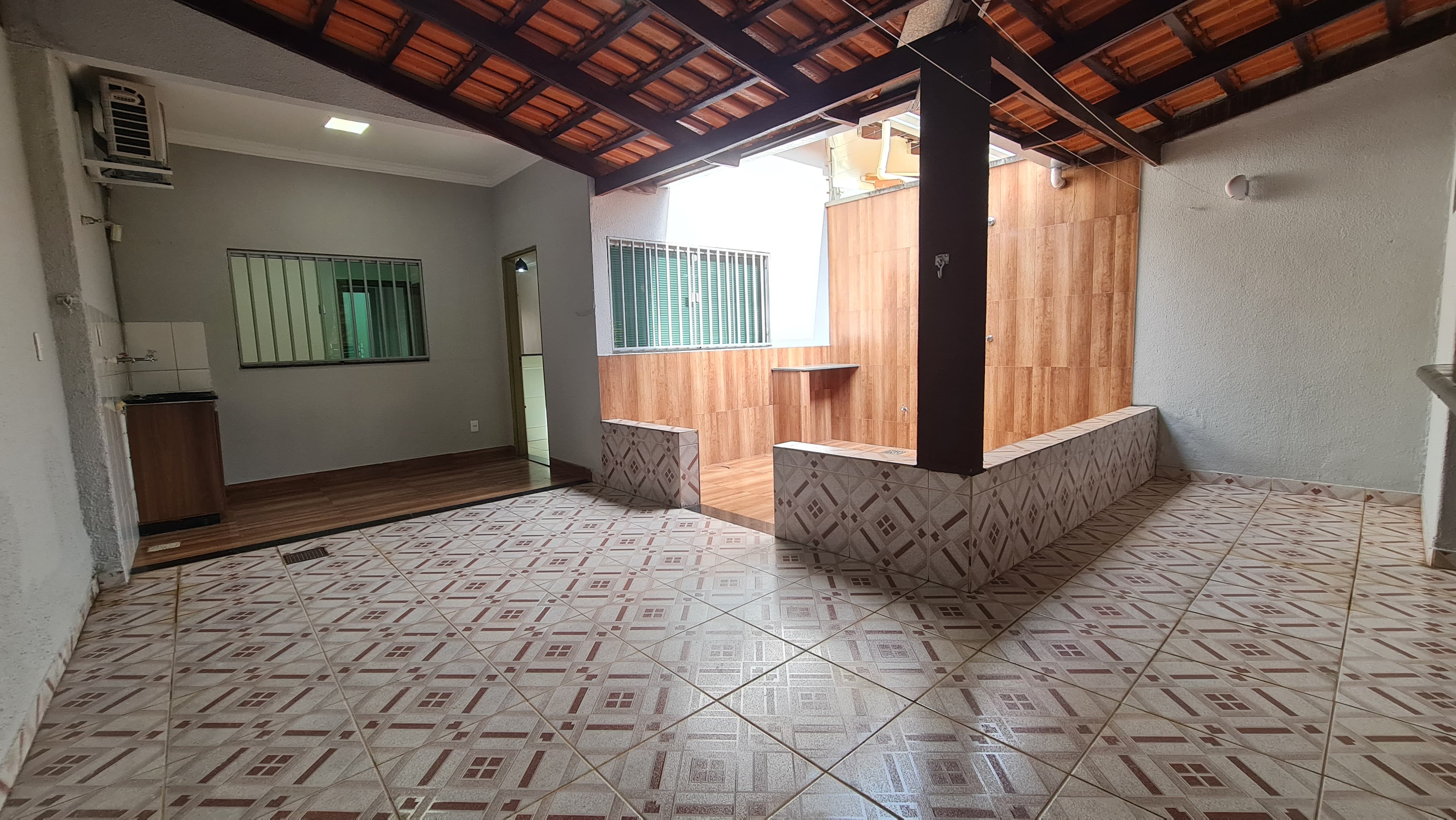 Casa linda no Jardim Fonte Nova, próximo ao parque Fonte Nova